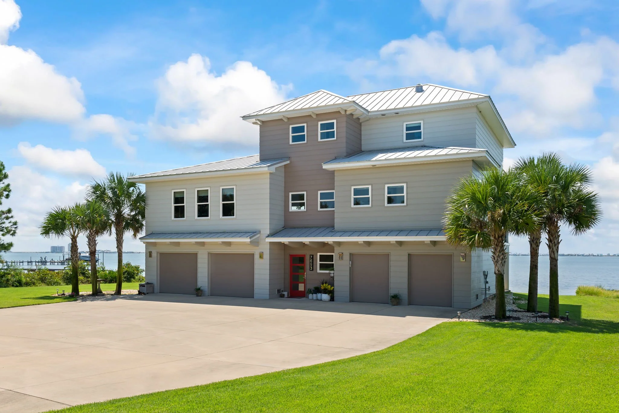 7693 North Shores Drive-11.jpg