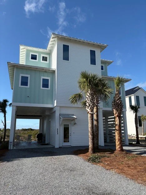 Samuals front picture.jpg