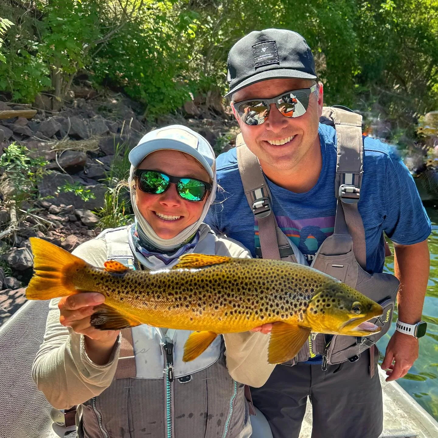 I will carry you to the other side,
to another place, to another life&hellip; 
.
.
.
.
#wayoflife #stickfigure #greenriver #catchandrelease #flyfishing #tugisthedrug #lifebehindthesticks #thisiswhy #alwaysinseason #flyfishingnation #outdoorwomen #que