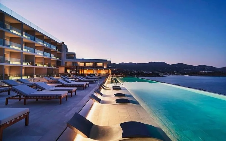 ✨🥂 ADULTS-ONLY LUXURY IN&nbsp;CRETE 🥂✨

💙 FREE UPGRADE TO HALF BOARD 💙

🏝️ PRIVATE PLUNGE POOL

🌊 SEAFRONT LOCATION

✨ 5★ LUXURY

🇬🇷 AGIOS NIKOLAOS, CRETE

YES PLEASE! 😍☀️

Introducing NIKO Seaside Resort Crete &ndash; MGallery Hotel Collect