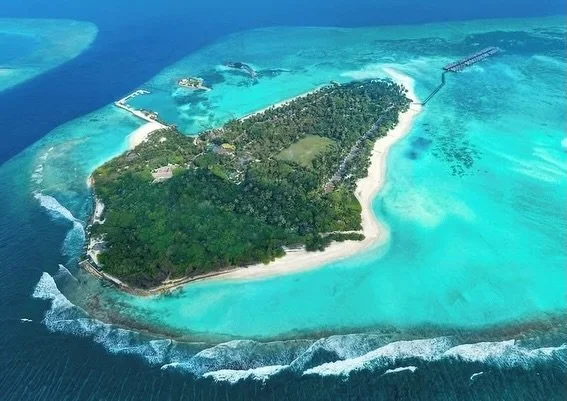 🌴🐬 MALDIVES LUXURY ESCAPE &ndash; 7 NIGHTS PREMIUM ALL INCLUSIVE FROM JUST &pound;1739pp 🐬🌴

✨ Stay in a Garden Villa | 🍹 Premium All Inclusive | 🌊 Paradise Island Experience | Includes FREE Excursions 

💥 Saving a massive 45% on stays!

Looki