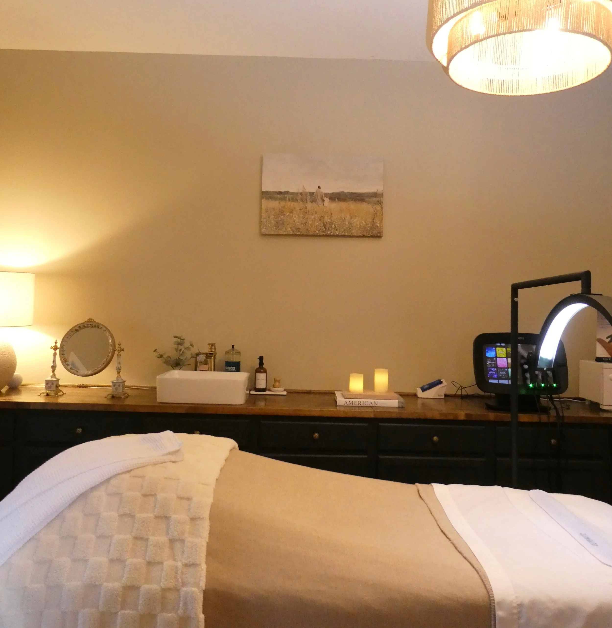 Strawbridge Skin Co.'s cozy treatment room.