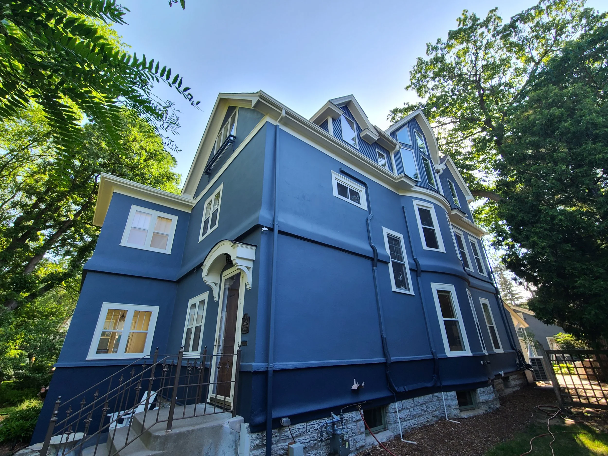 historic-home-exterior-painting-minneapolis.jpg