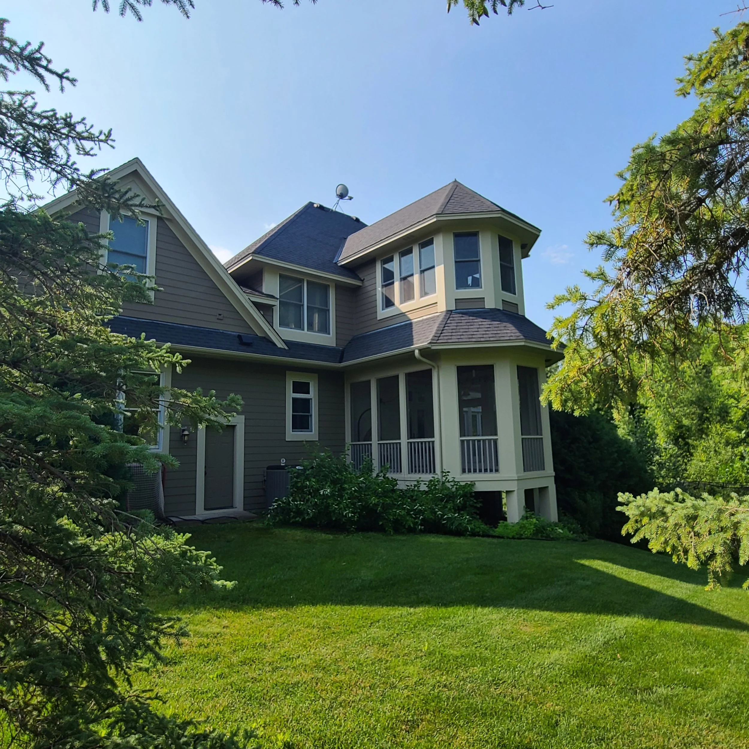 minnetonka-exterior-house-painting-repaint-screened-porch-turret.jpg
