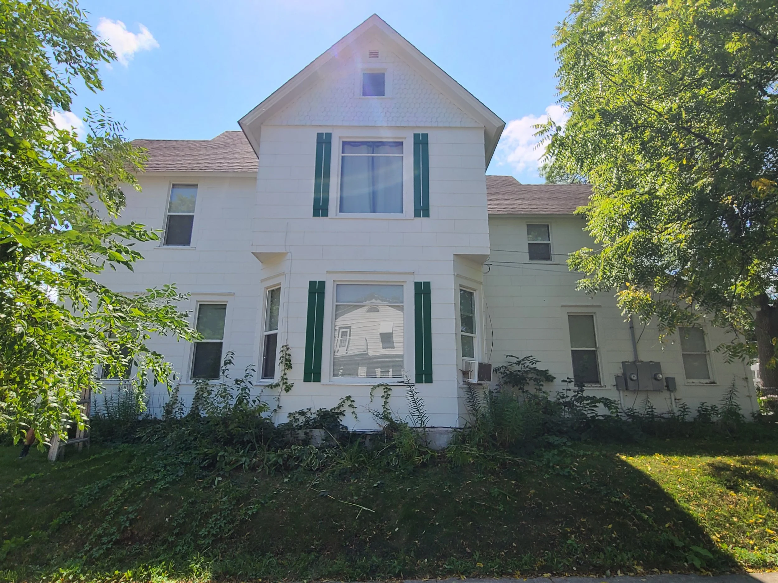 Clean exterior refresh in Northeast Minneapolis’ Audubon Park neighborhood