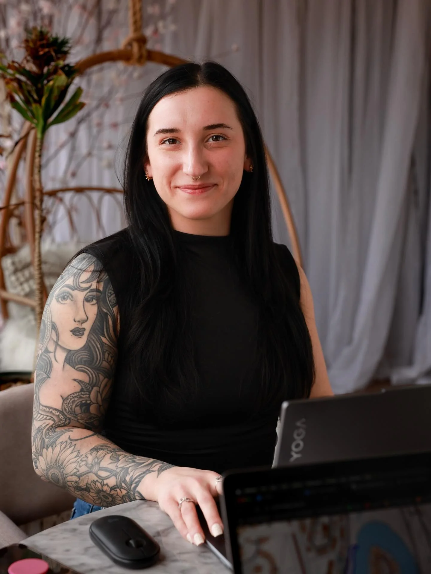 Nothing like a little refresh with @morgan.eminencesocial to celebrate one year in biz ✨