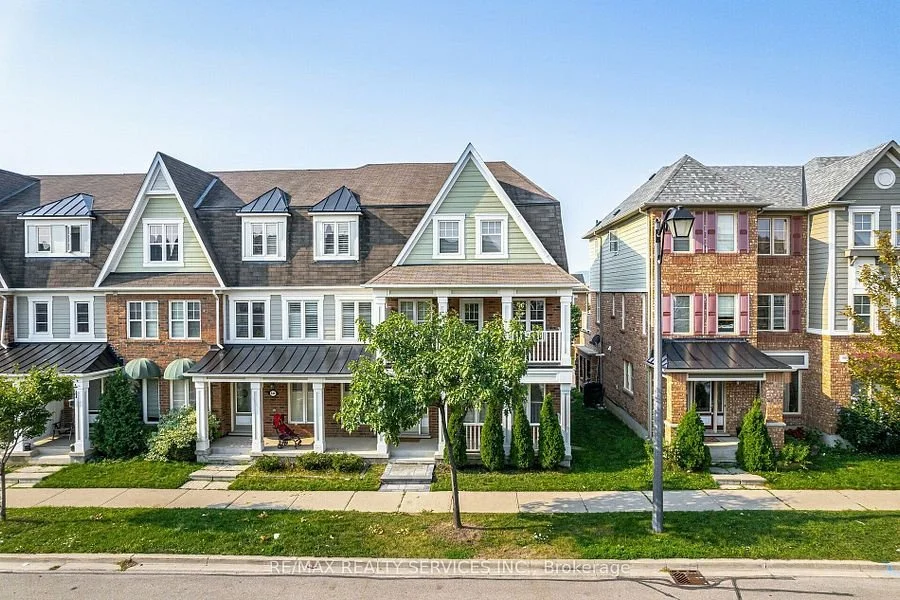 SOLD $912,000 - 642 Scott Blvd, Milton