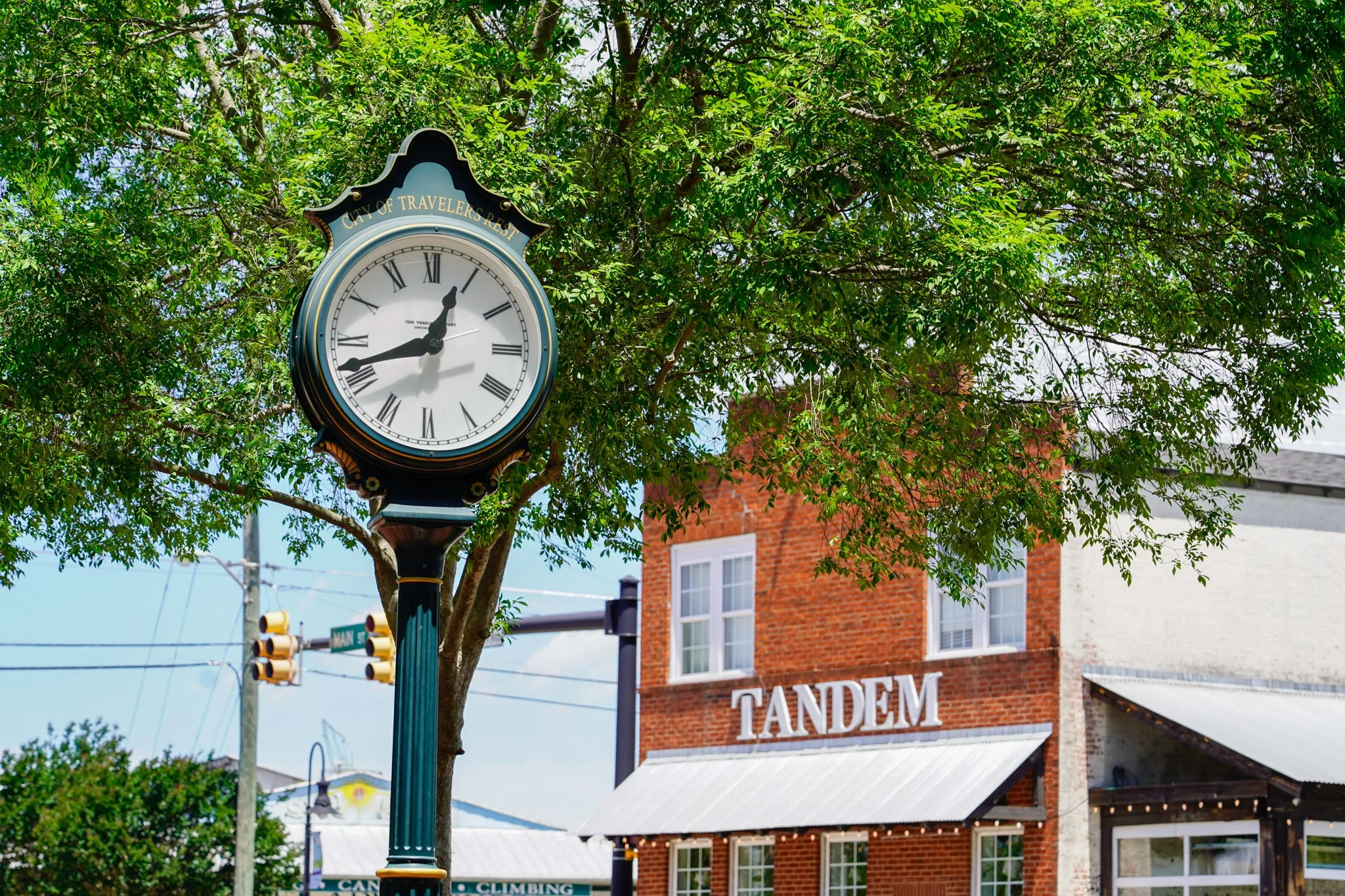 Cozy Escapes Await: Plan Your Spring &amp; Summer Getaway to Travelers Rest