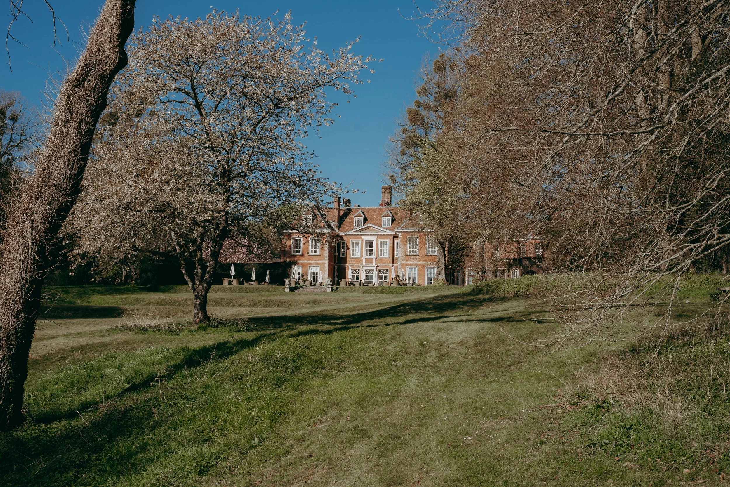 3 hampshire-documentary-wedding-photographer-lainston-house-winchester-.jpg