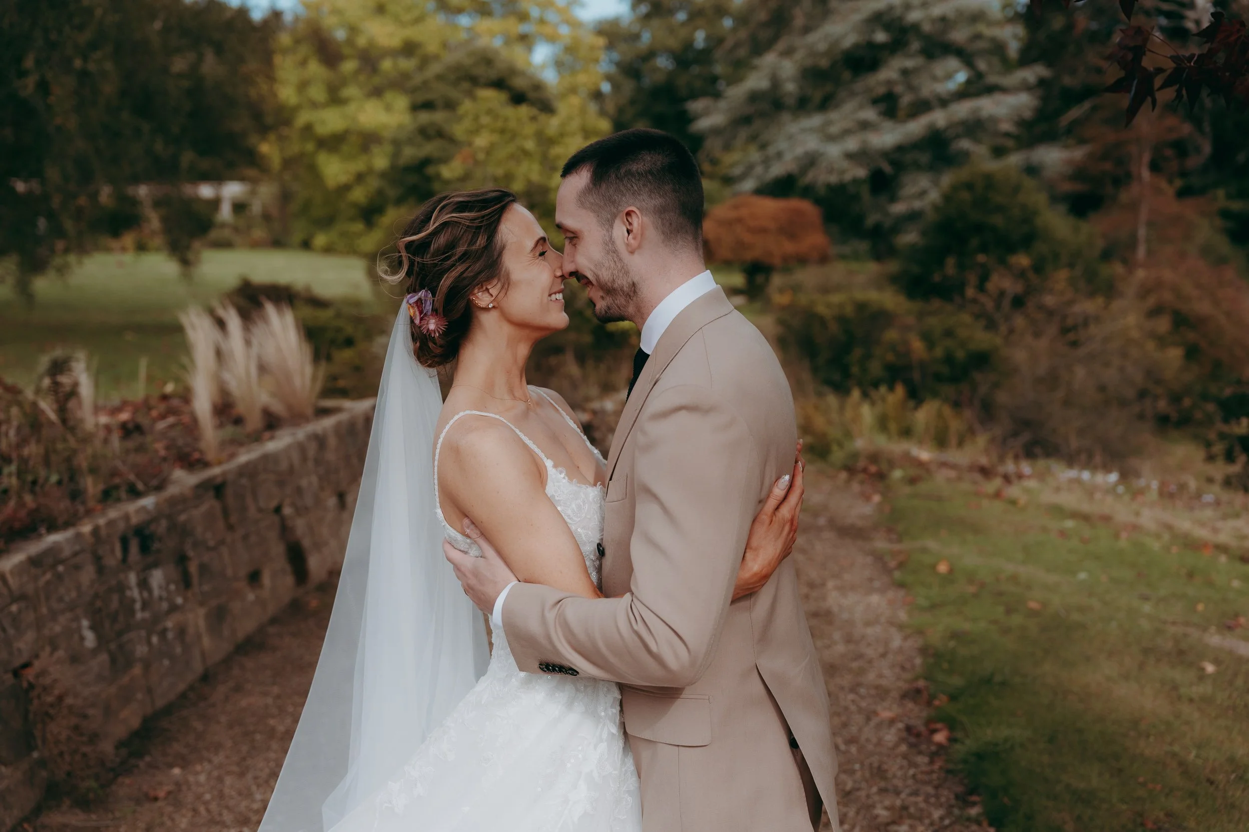 118 hampshire-documentary-wedding-photographer-falconhurst-kent-.jpg