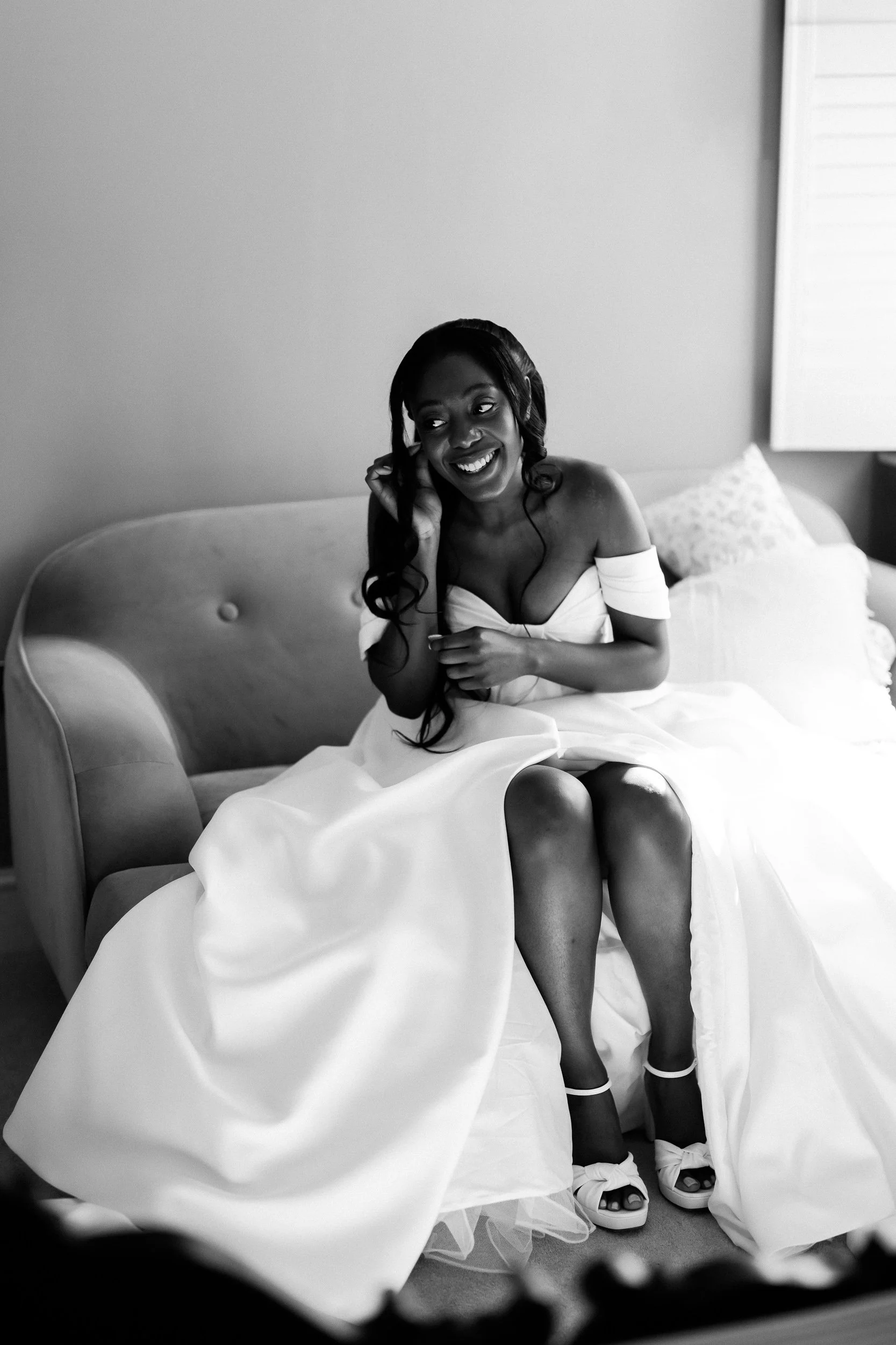 12 hampshire-documentary-wedding-photographer-northbrook-park-farnham-.jpg