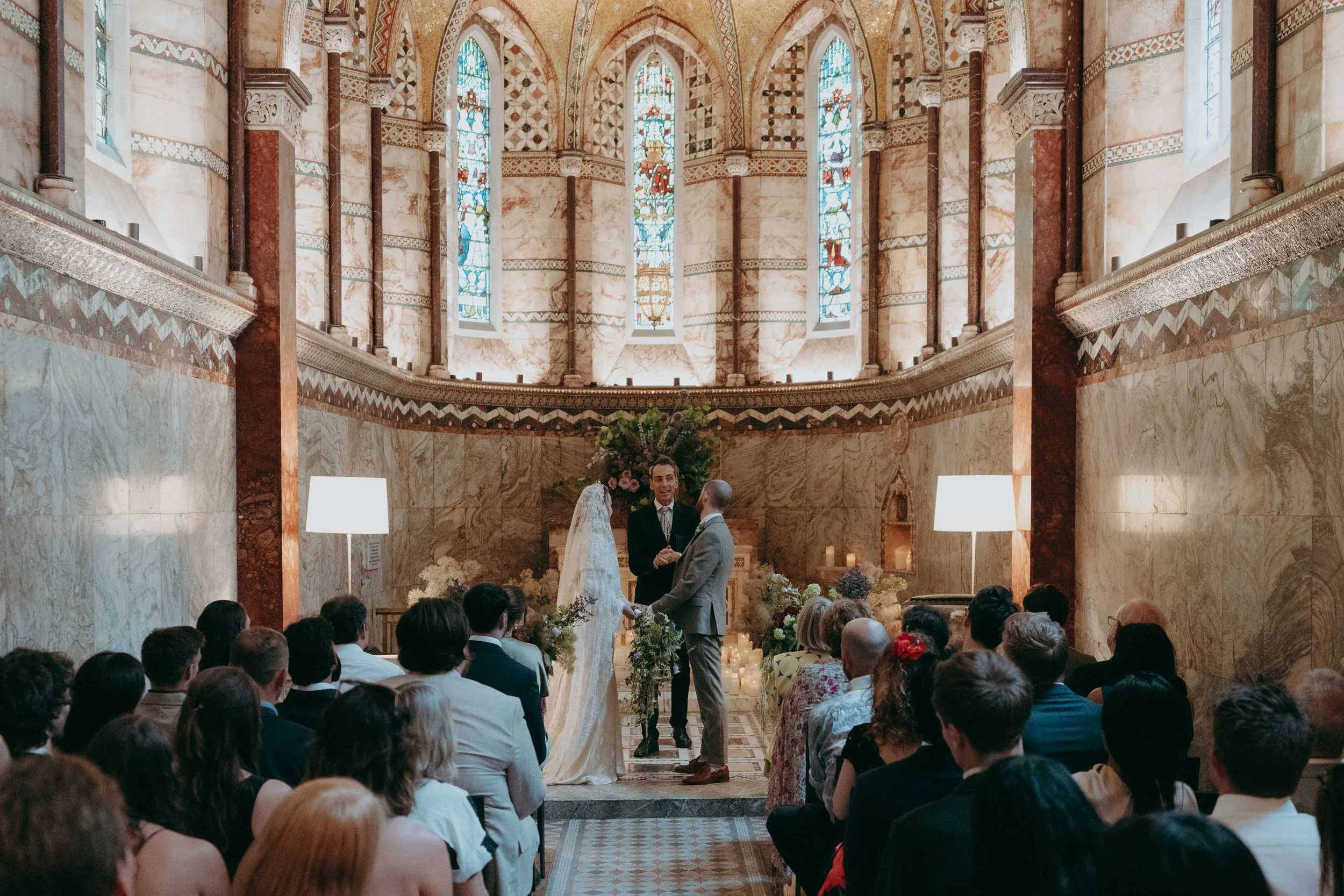 56  london-documentary-wedding-photographer-fitzrovia-chapel-the-globe-swan-south-bank-.jpg