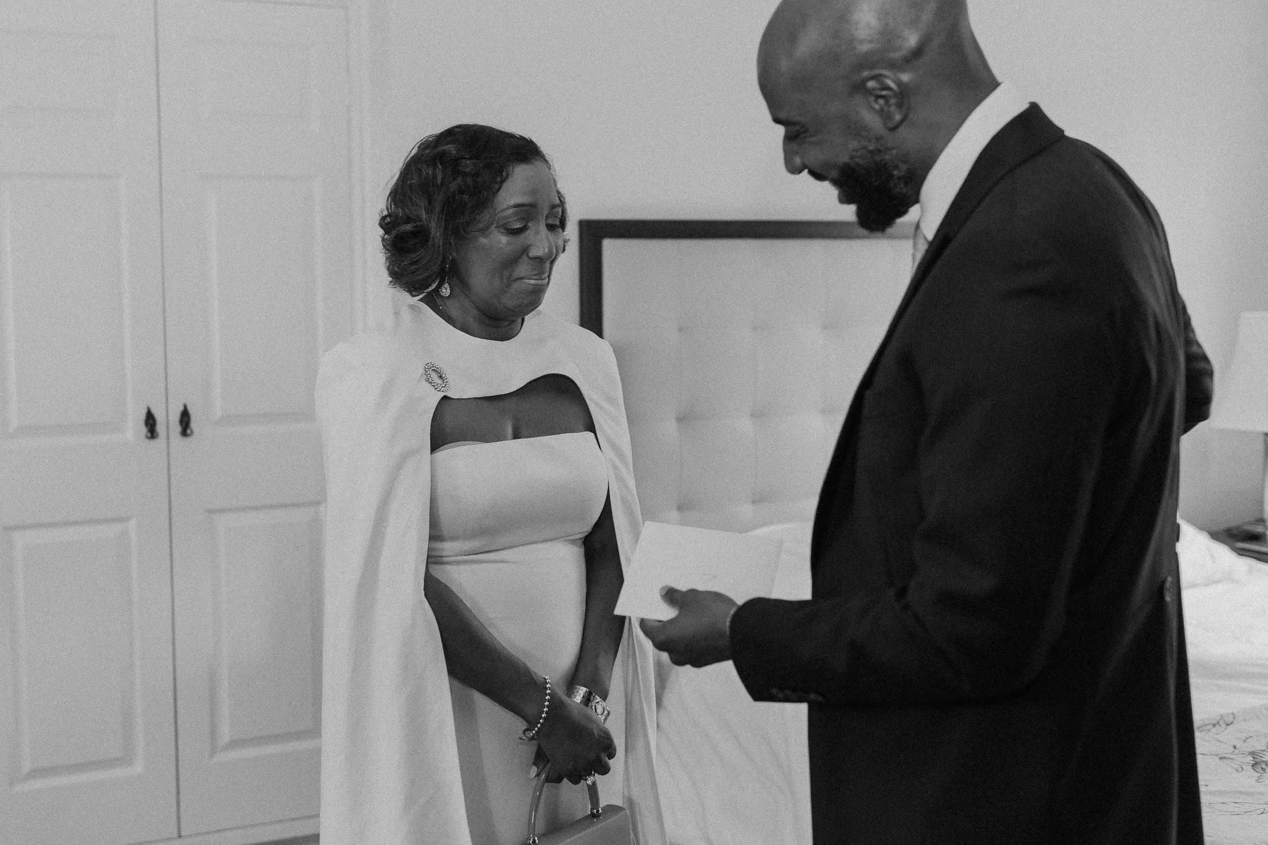 25 surrey-documentary-wedding-photographer-ashdown-park-east-grinstead-.jpg