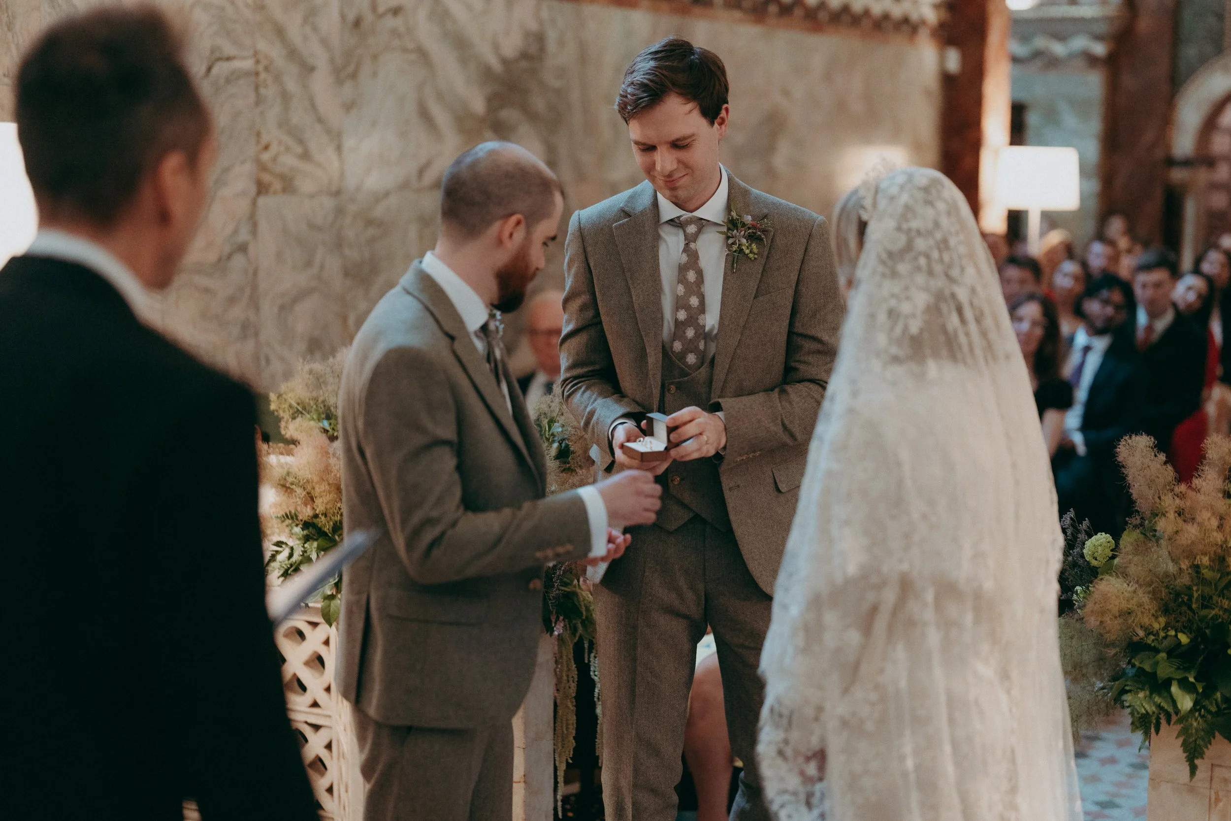 50  london-documentary-wedding-photographer-fitzrovia-chapel-the-globe-swan-south-bank-.jpg
