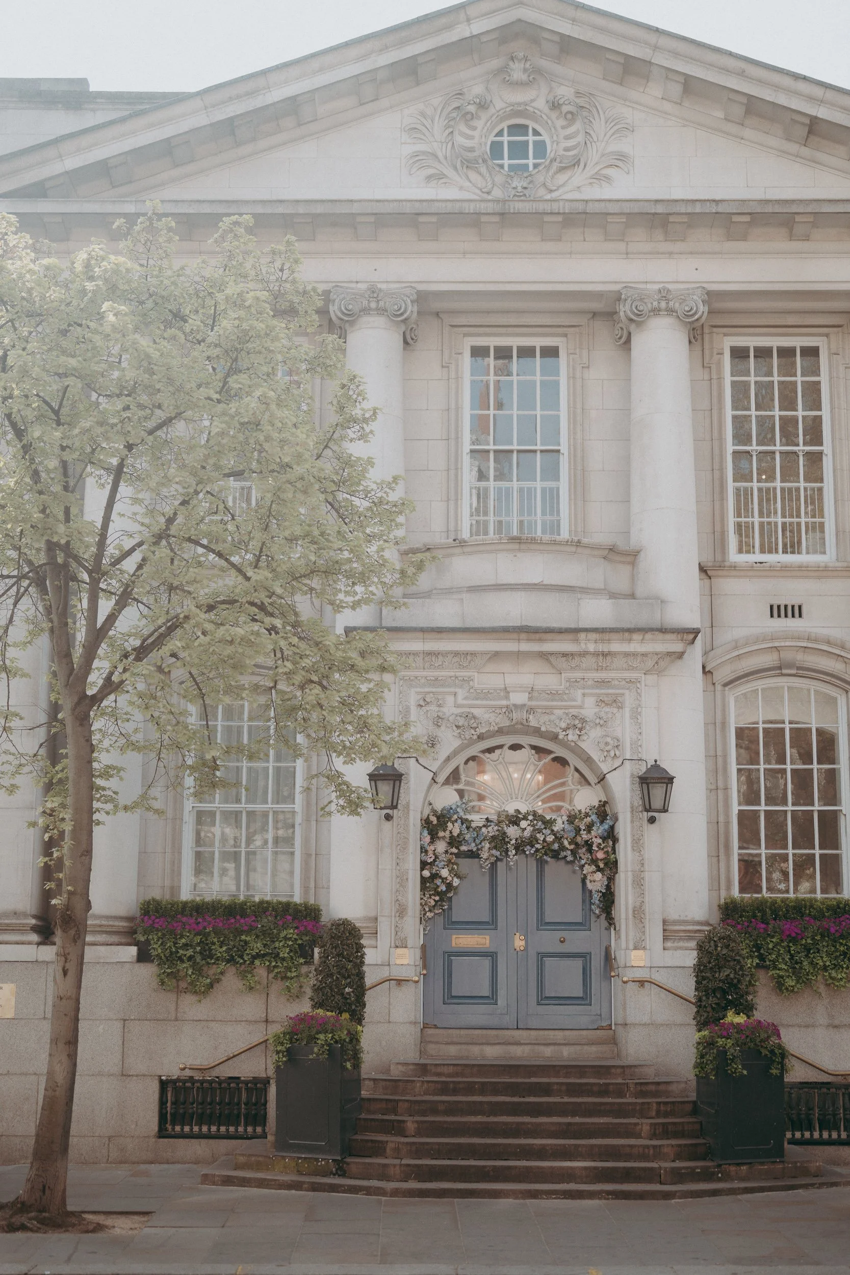 12 london-documentary-wedding-photographer-chelsea-old-town-hall-Harrild-and-Sons-.jpg