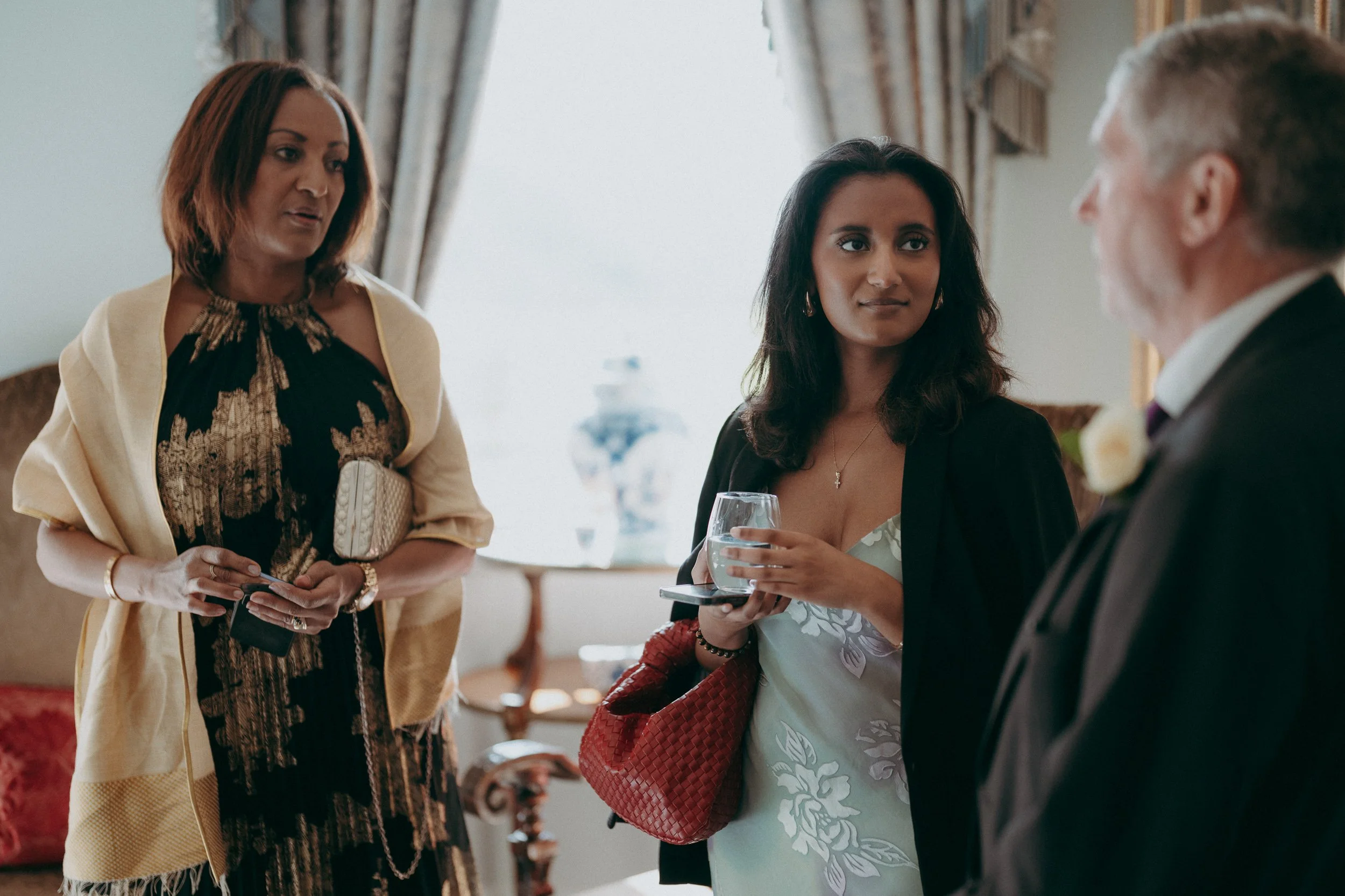 26 berkshire-documentary-wedding-photographer-cliveden-house-taplow-maidenhead-.jpg