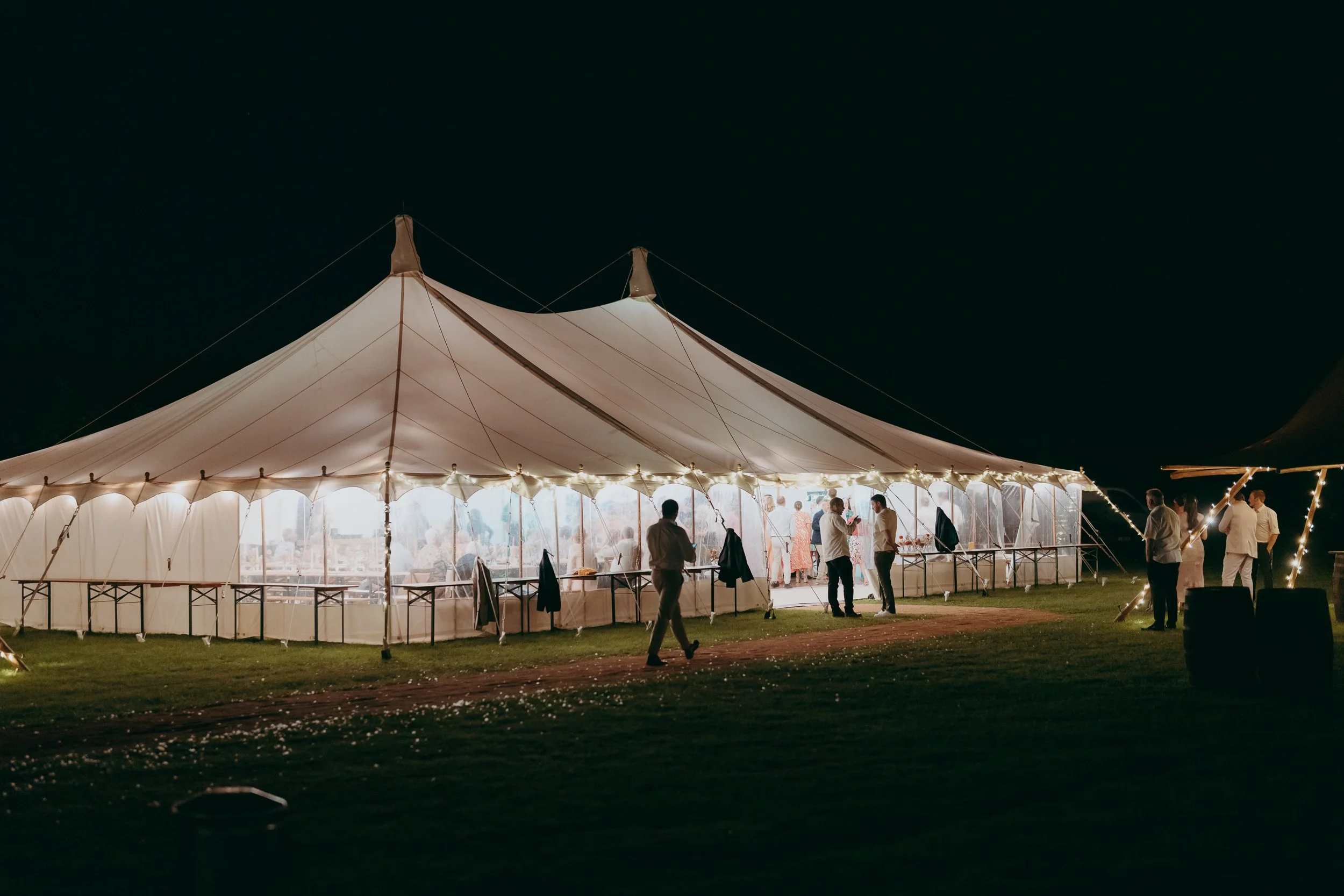175 cambridgeshire-documentary-wedding-photographer-mill-farm-sandy-.jpg
