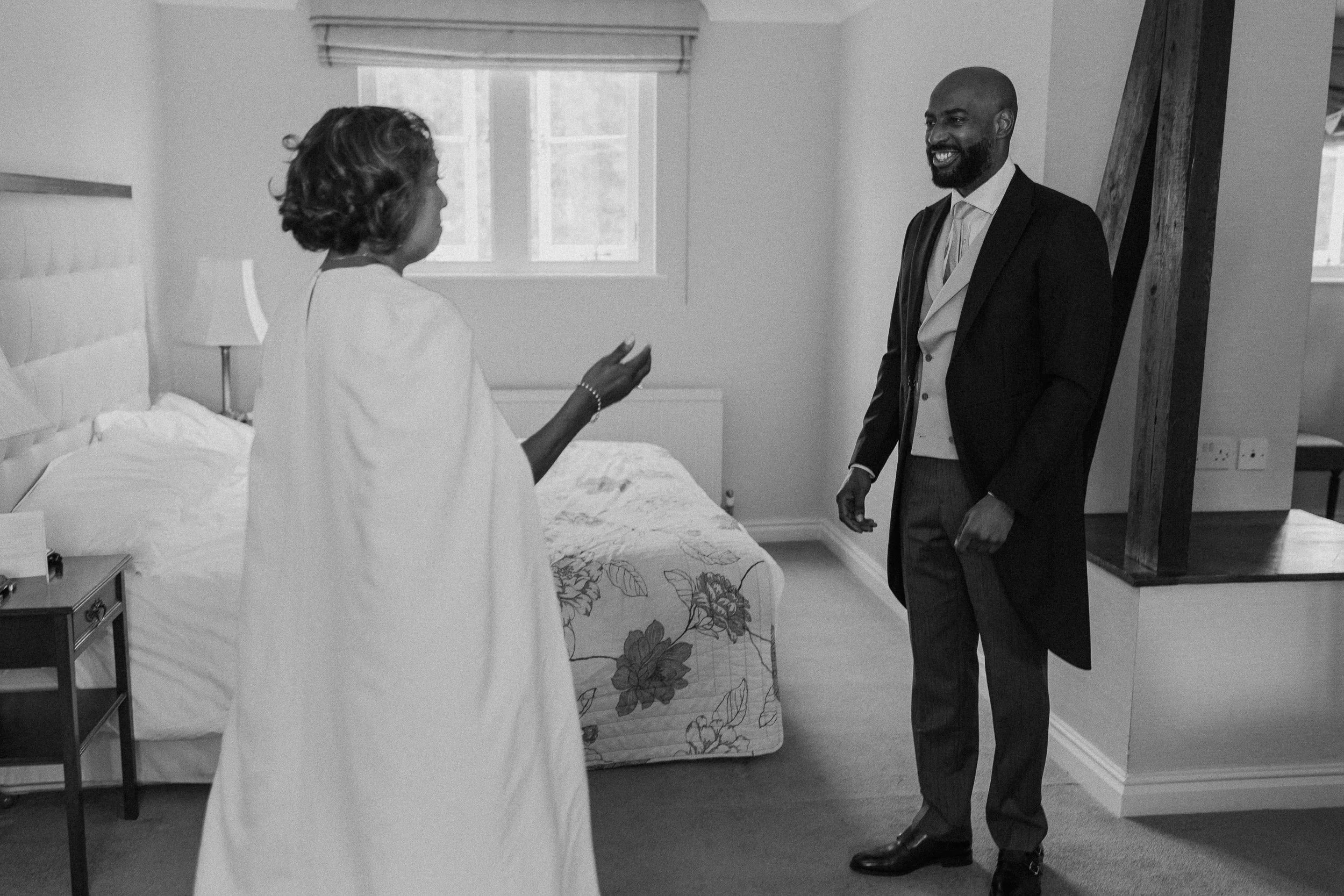 24 surrey-documentary-wedding-photographer-ashdown-park-east-grinstead-.jpg