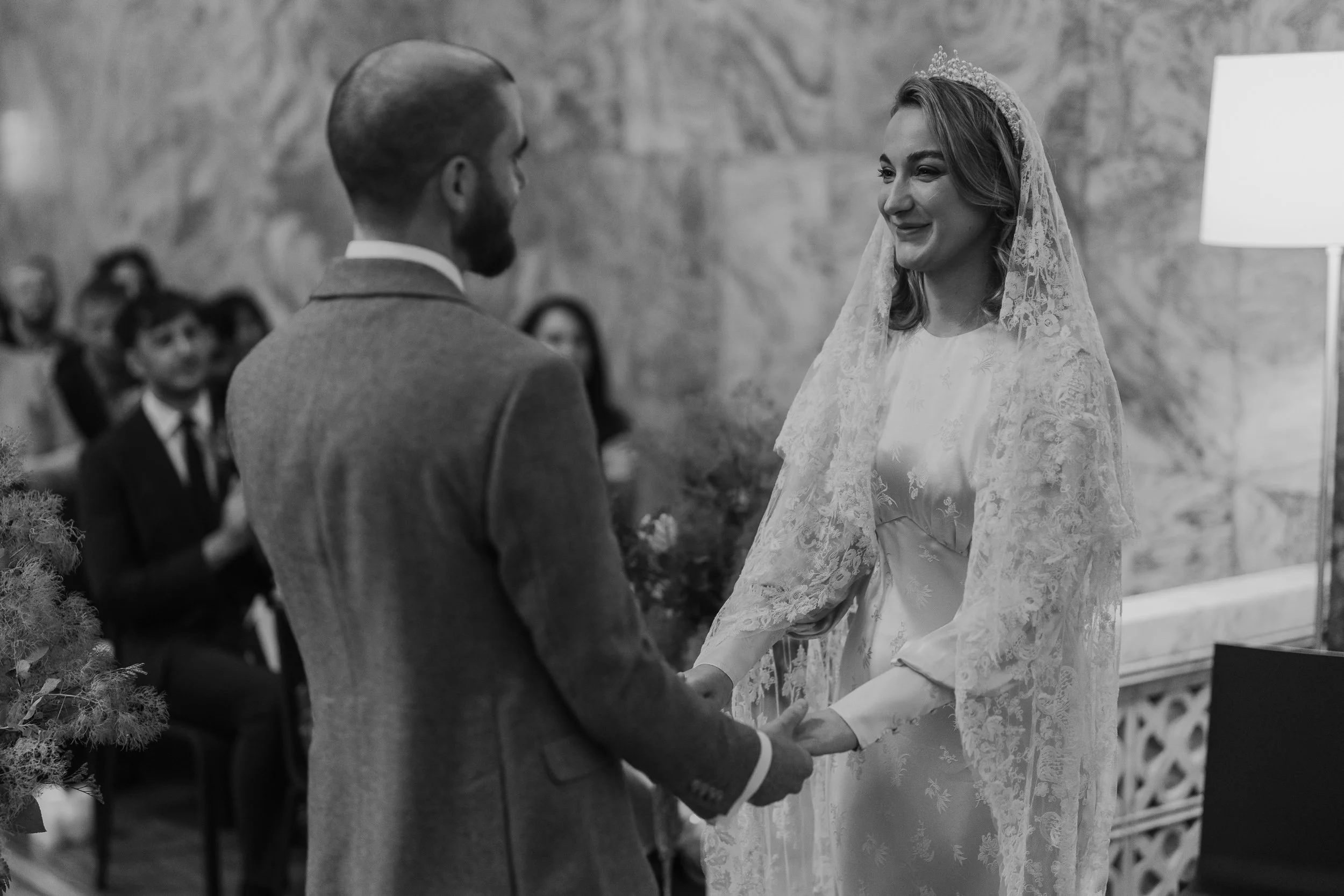 49  london-documentary-wedding-photographer-fitzrovia-chapel-the-globe-swan-south-bank-.jpg