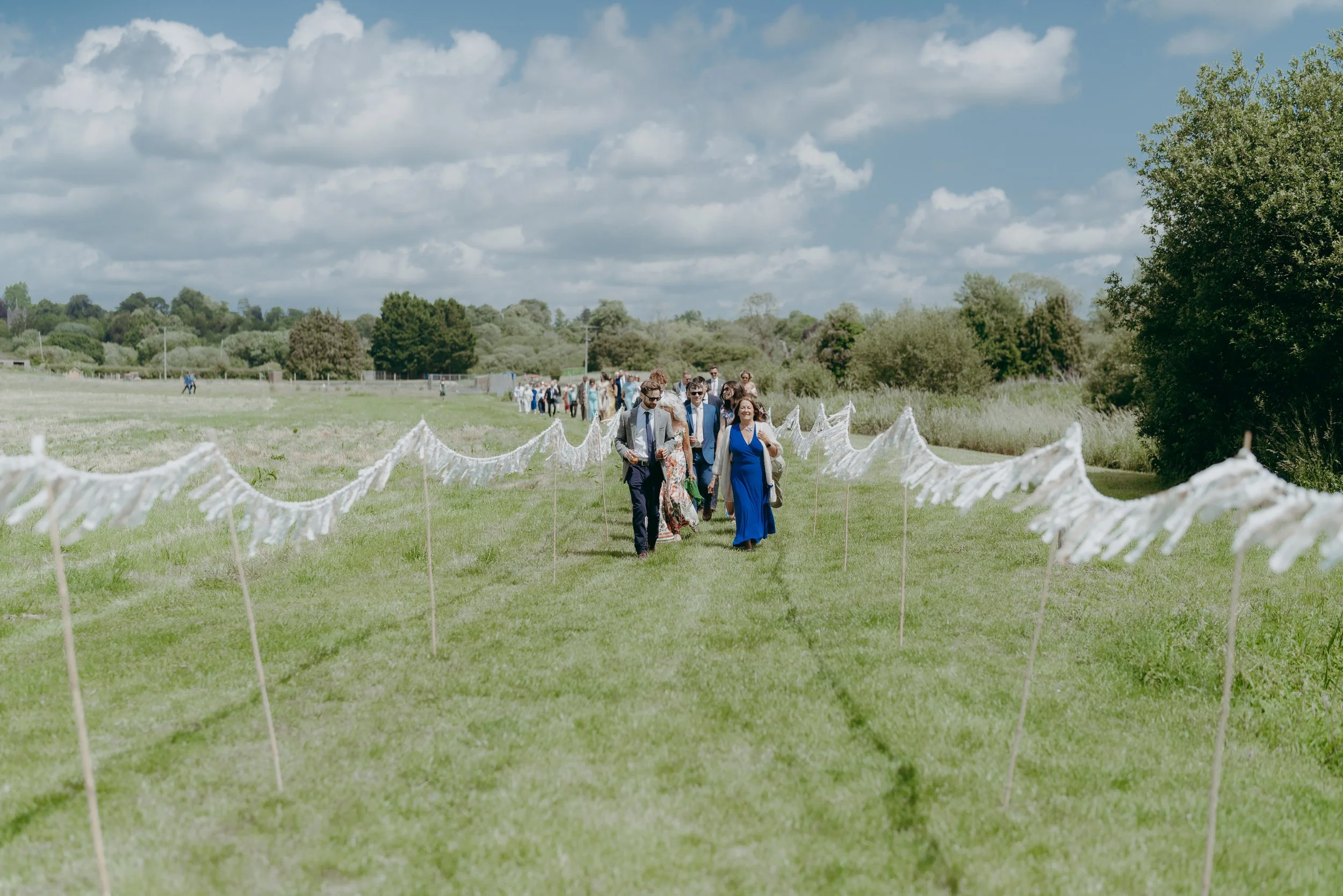 48hampshire-documentary-wedding-photographer-pinglestone-farm-hampshire-.jpg