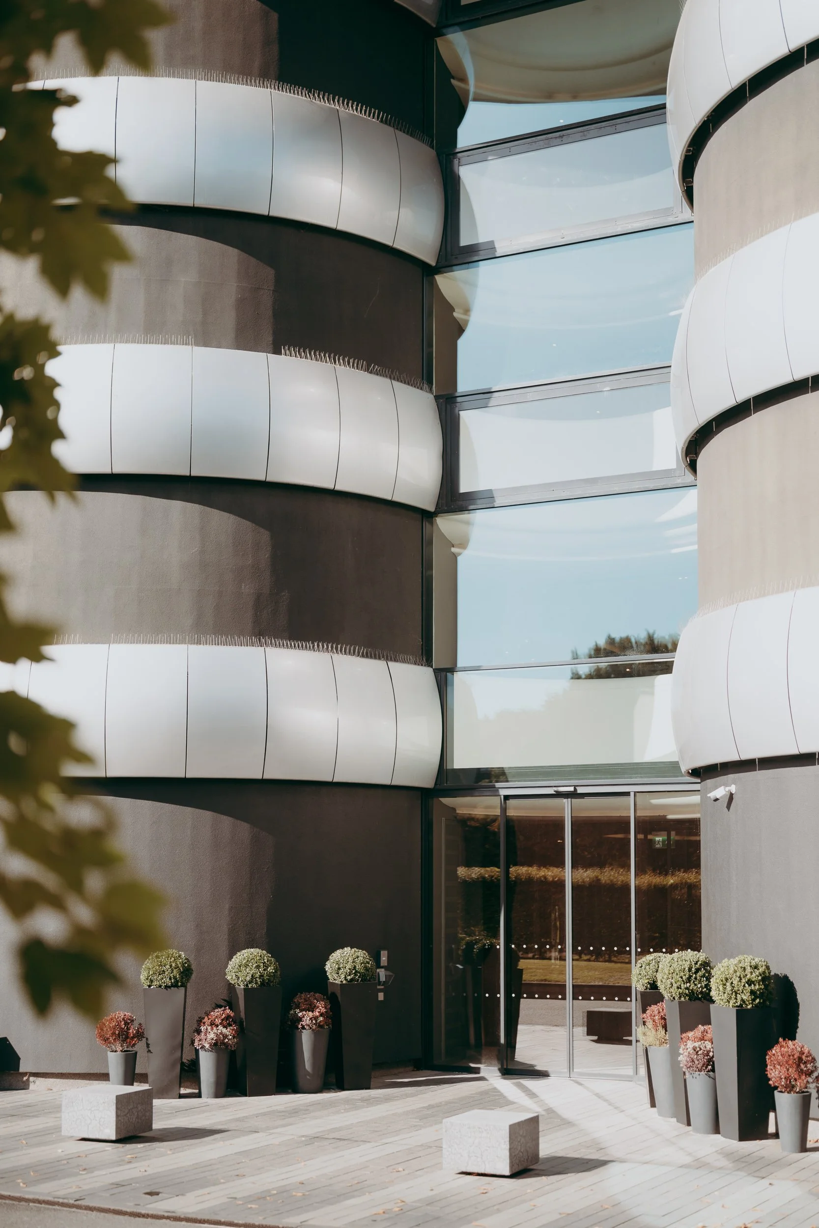 1 hampshire-documentary-wedding-photographer-northbrook-park-farnham-.jpg