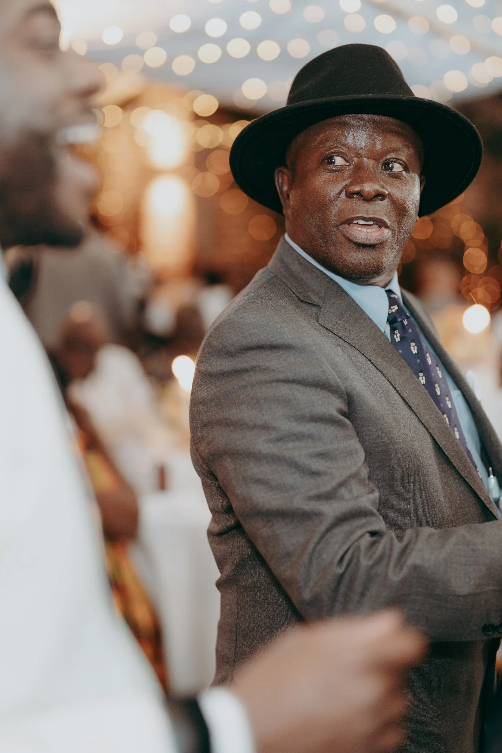 96 hampshire-documentary-wedding-photographer-northbrook-park-farnham-.jpg