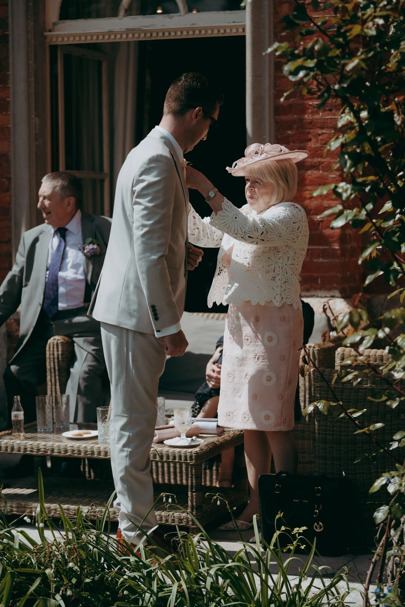 27 hampshire-documentary-wedding-photographer-lainston-house-winchester-.jpg