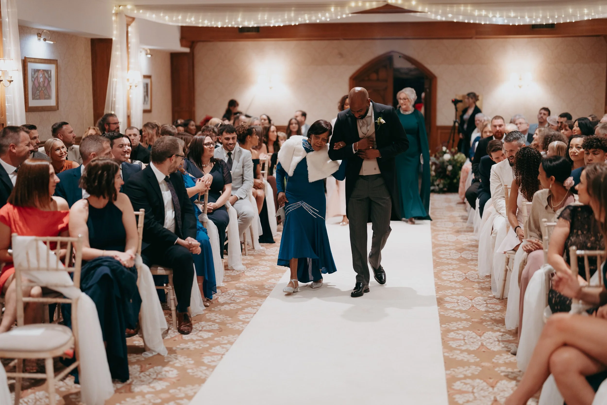 66 surrey-documentary-wedding-photographer-ashdown-park-east-grinstead-.jpg