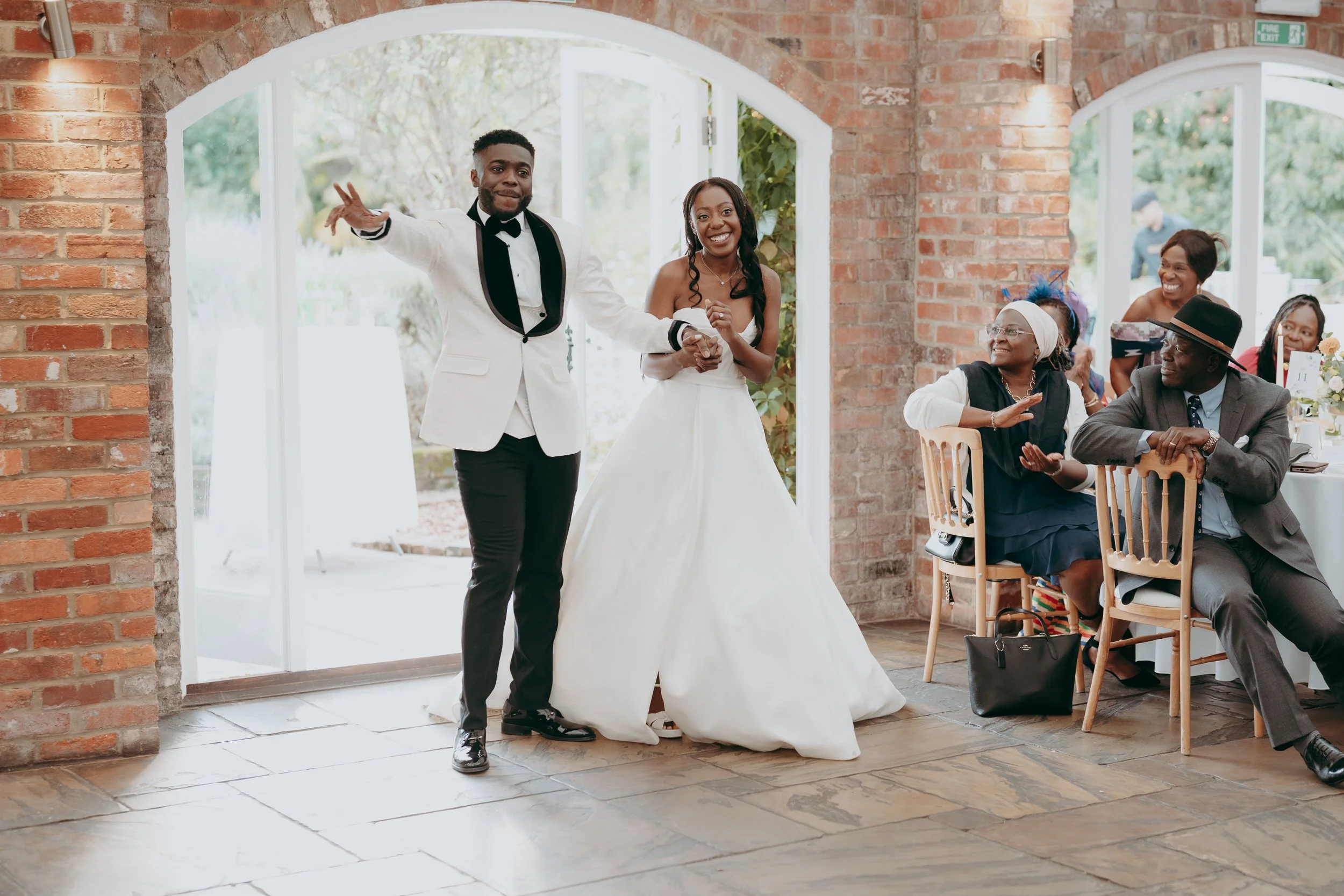 85 hampshire-documentary-wedding-photographer-northbrook-park-farnham-.jpg