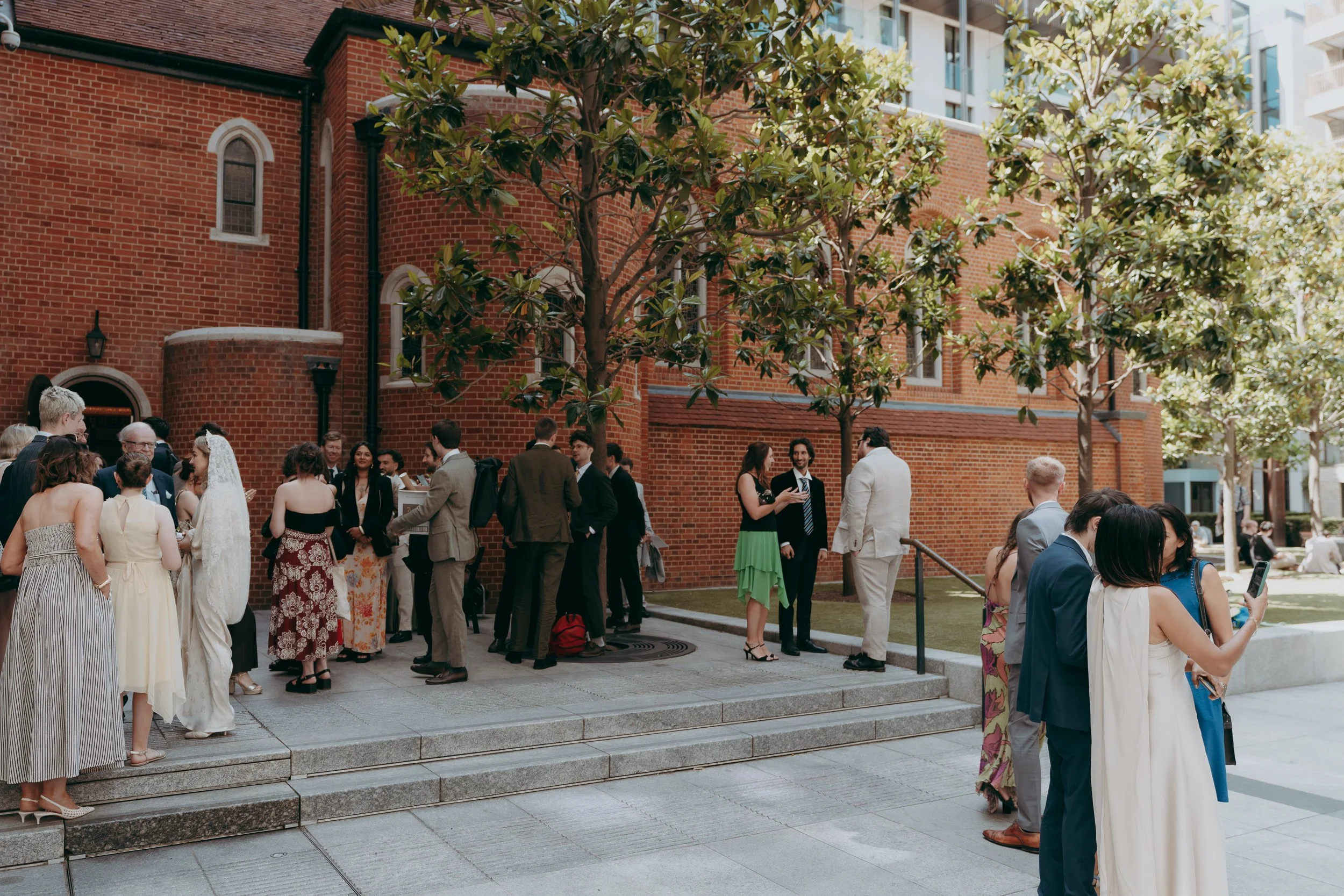 71  london-documentary-wedding-photographer-fitzrovia-chapel-the-globe-swan-south-bank-.jpg