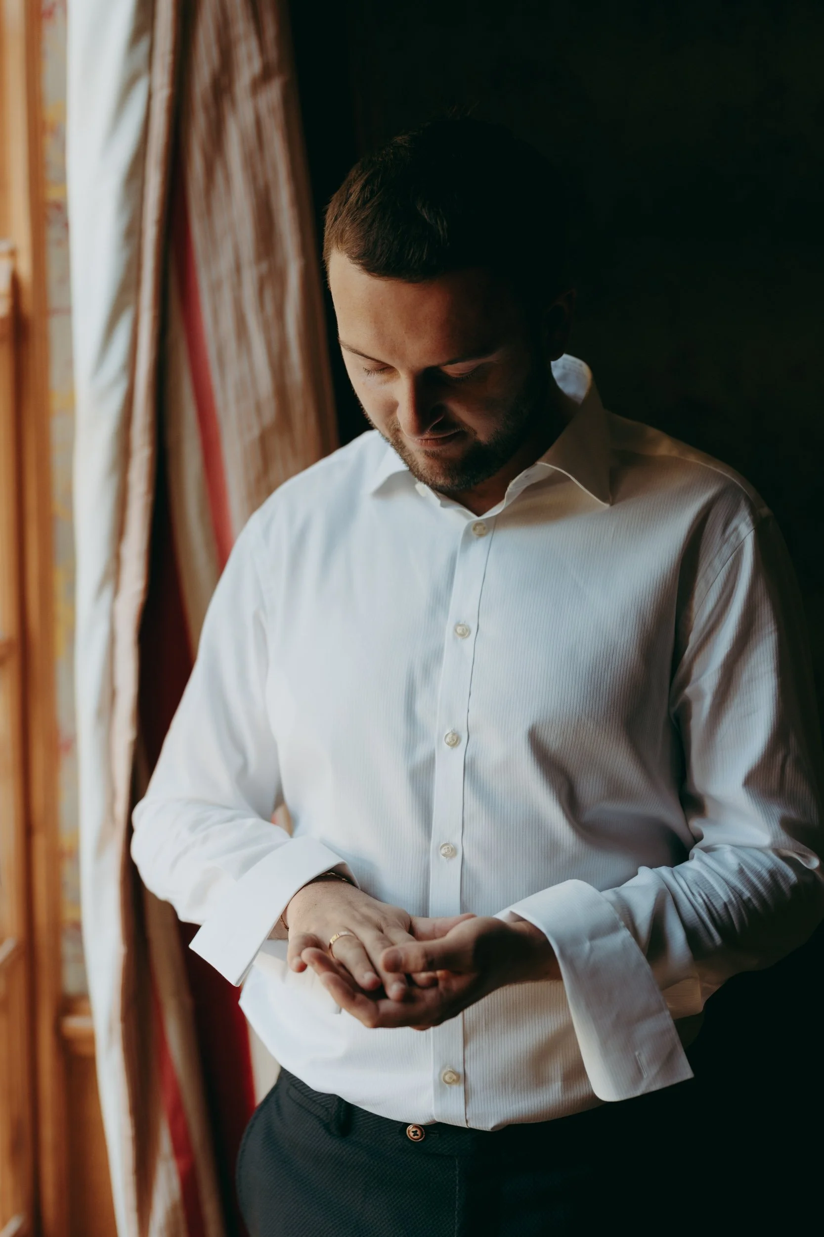 8 hampshire-documentary-wedding-photographer-lainston-house-winchester-.jpg