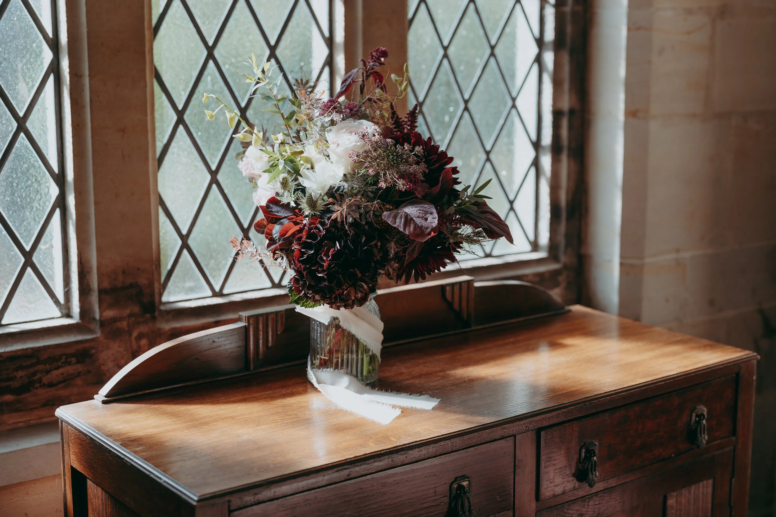 28 surrey-documentary-wedding-photographer-ashdown-park-east-grinstead-.jpg