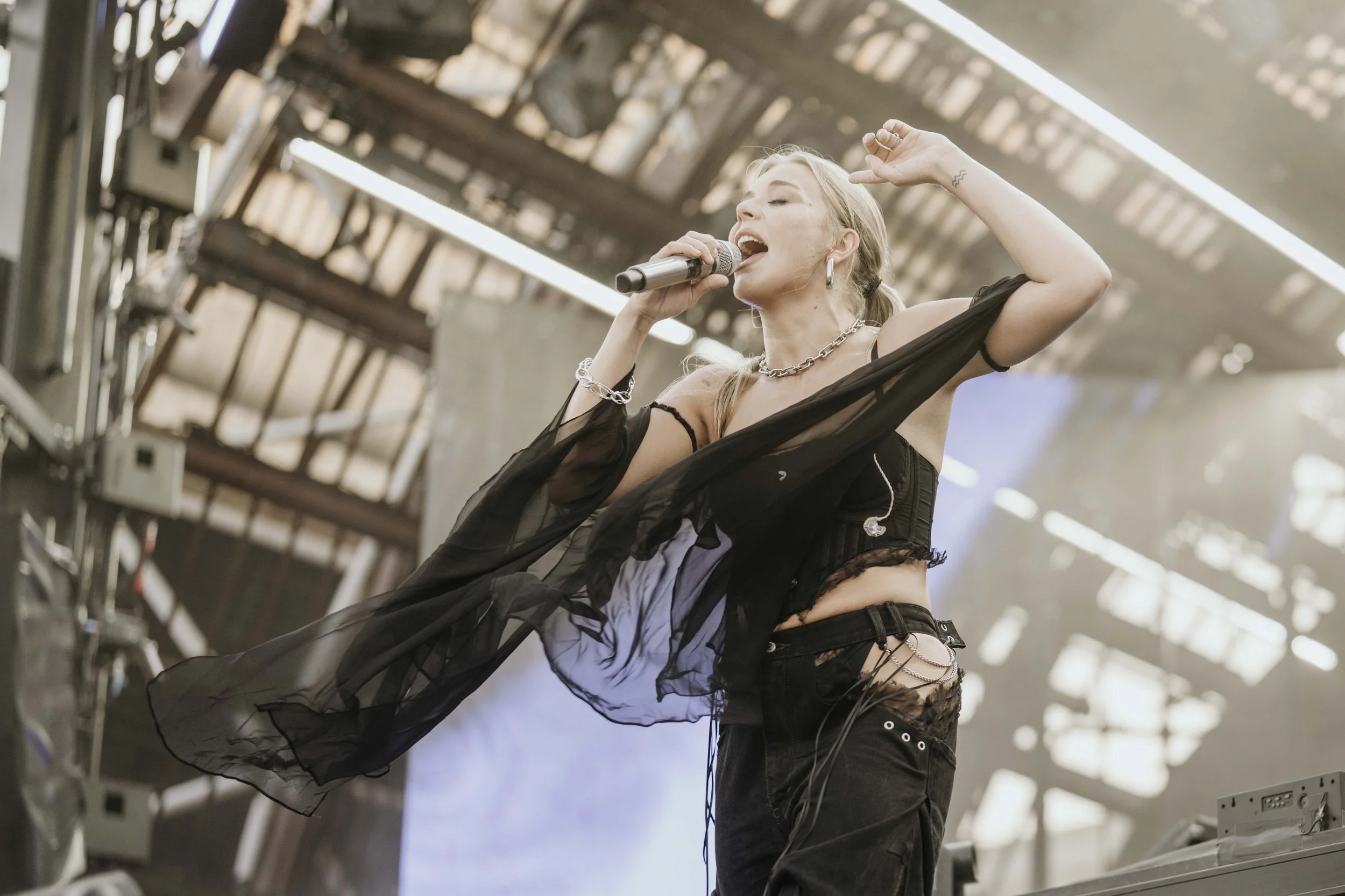 Becky Hill 1MB (22 of 51).jpg