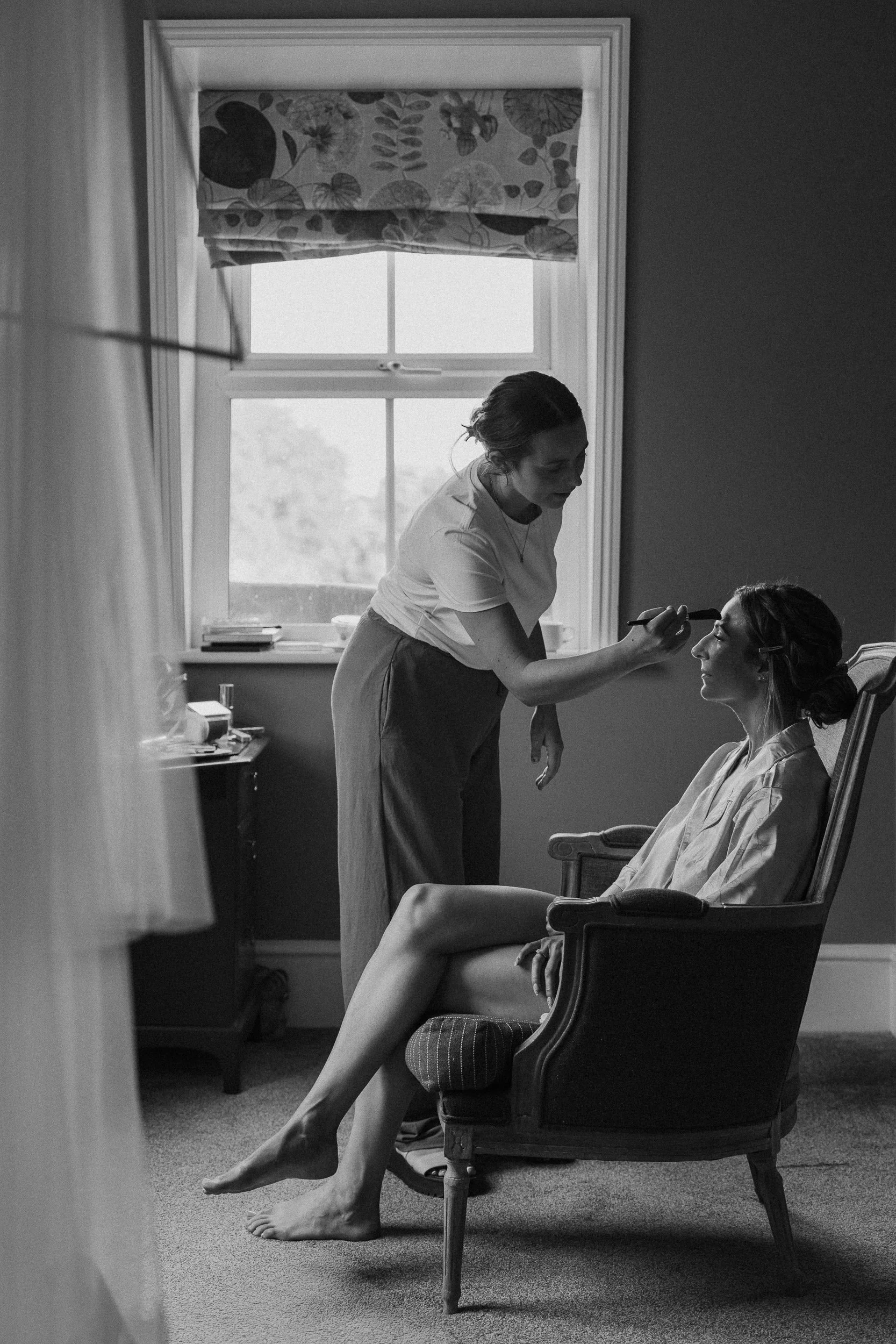 16 hampshire-documentary-wedding-photographer-falconhurst-kent-.jpg