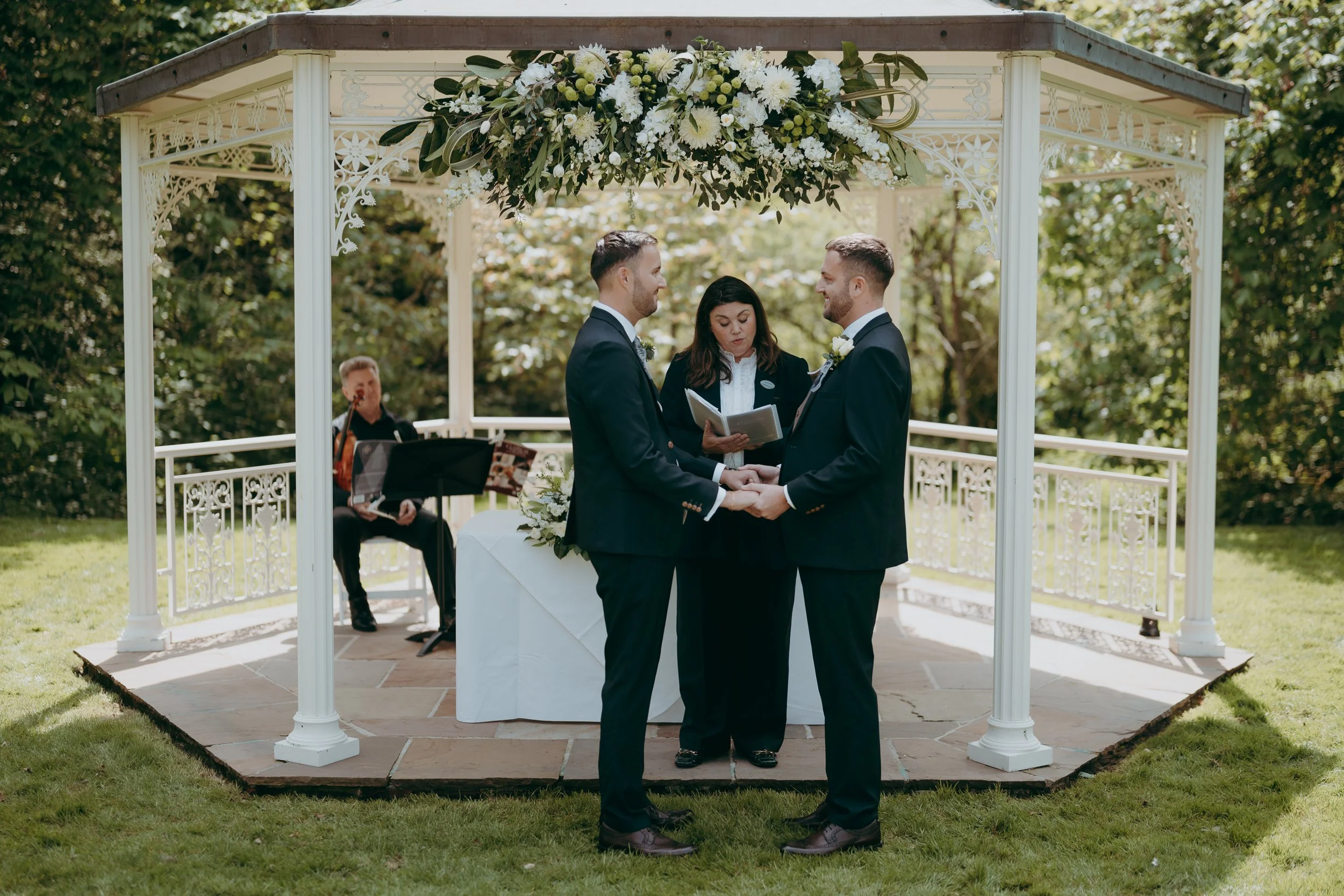 47 hampshire-documentary-wedding-photographer-lainston-house-winchester-.jpg