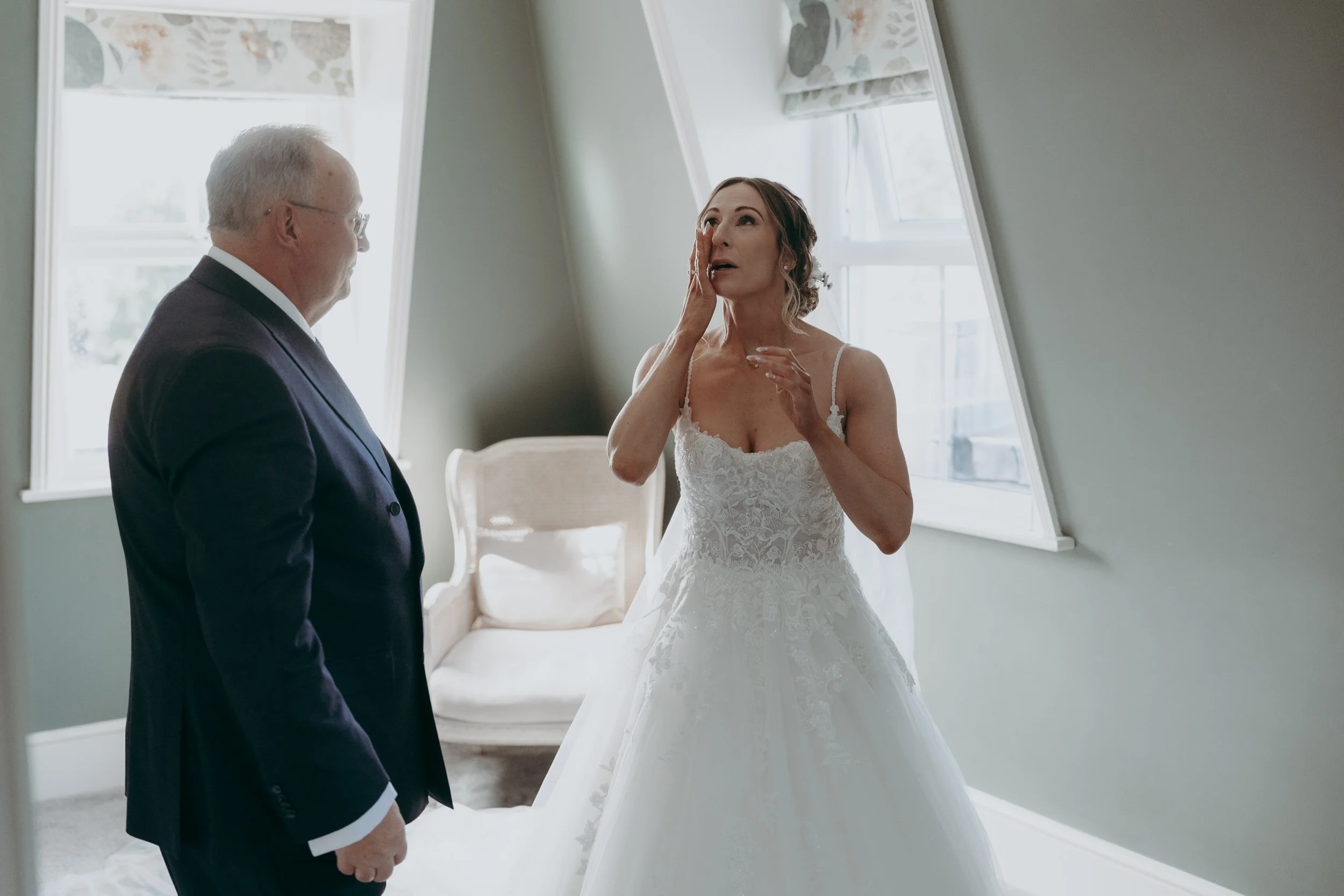 40 hampshire-documentary-wedding-photographer-falconhurst-kent-.jpg