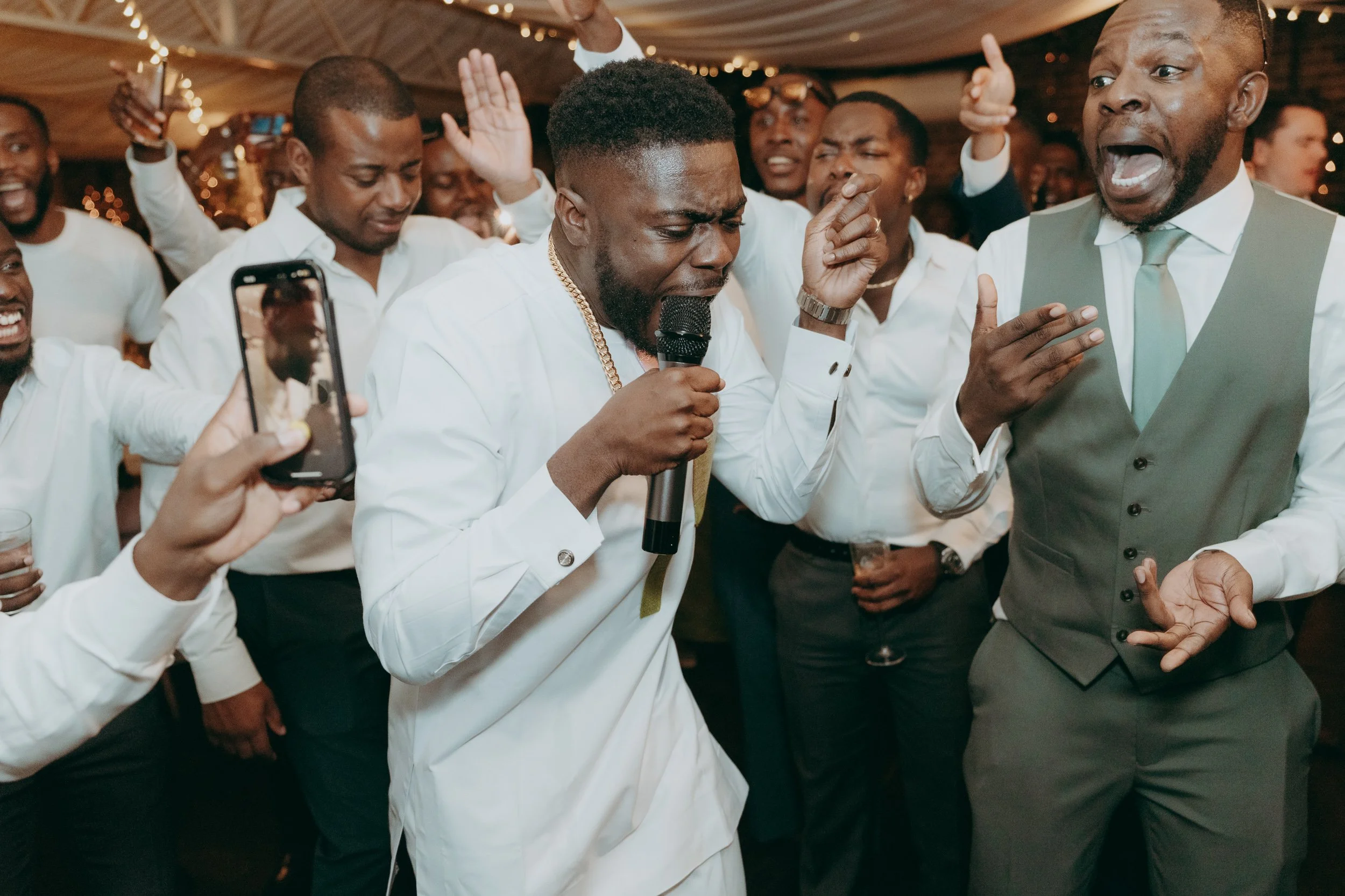 134 hampshire-documentary-wedding-photographer-northbrook-park-farnham-.jpg