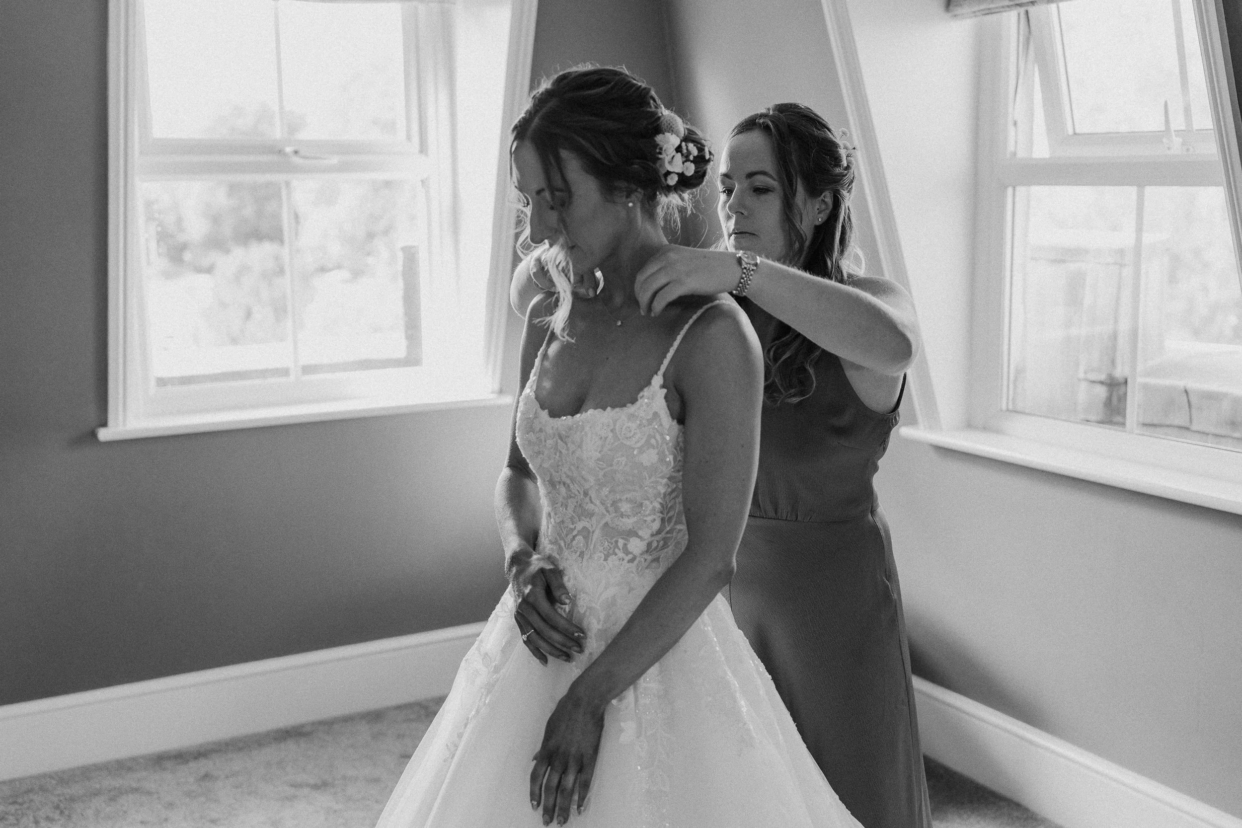 33 hampshire-documentary-wedding-photographer-falconhurst-kent-.jpg