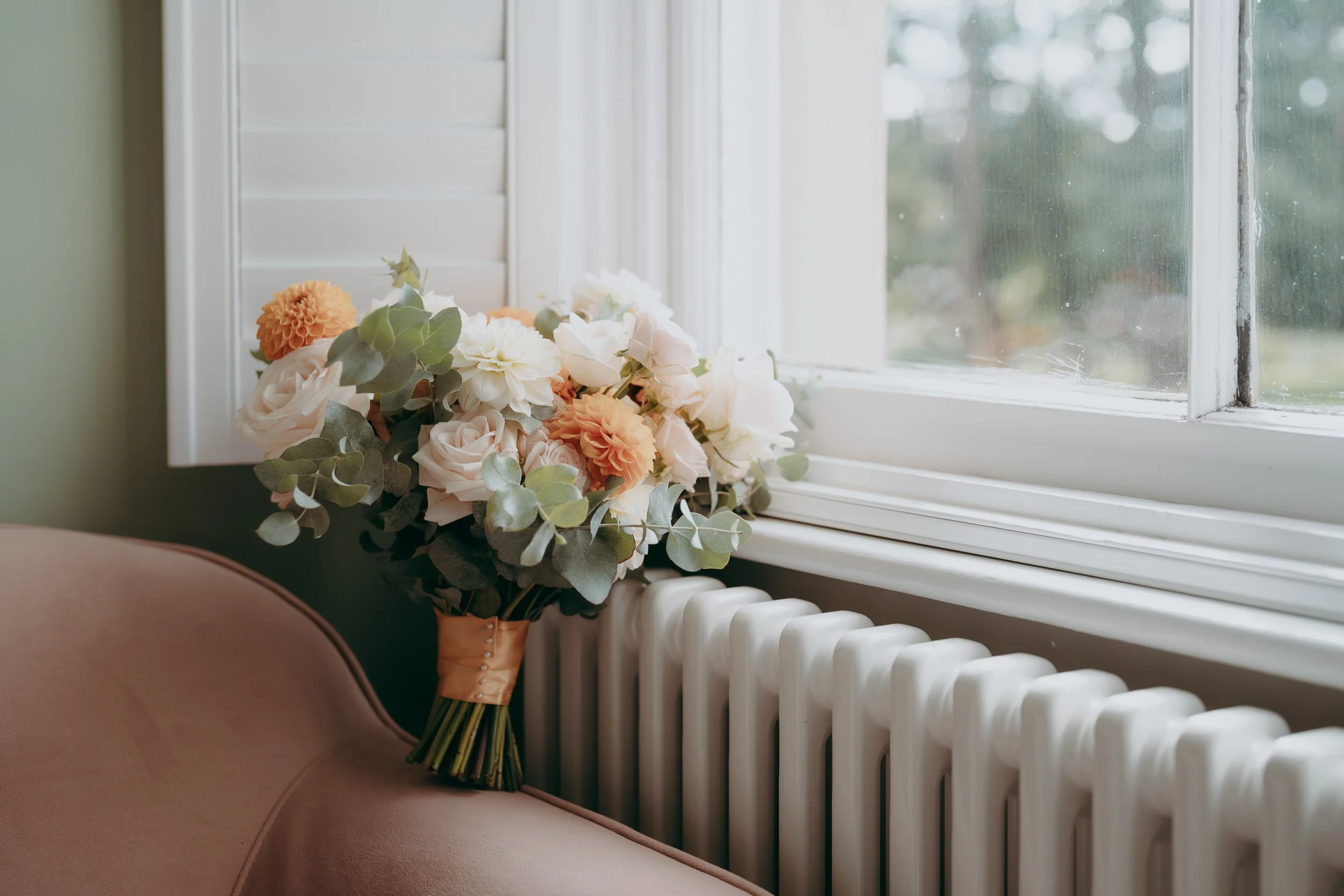 7 hampshire-documentary-wedding-photographer-northbrook-park-farnham-.jpg