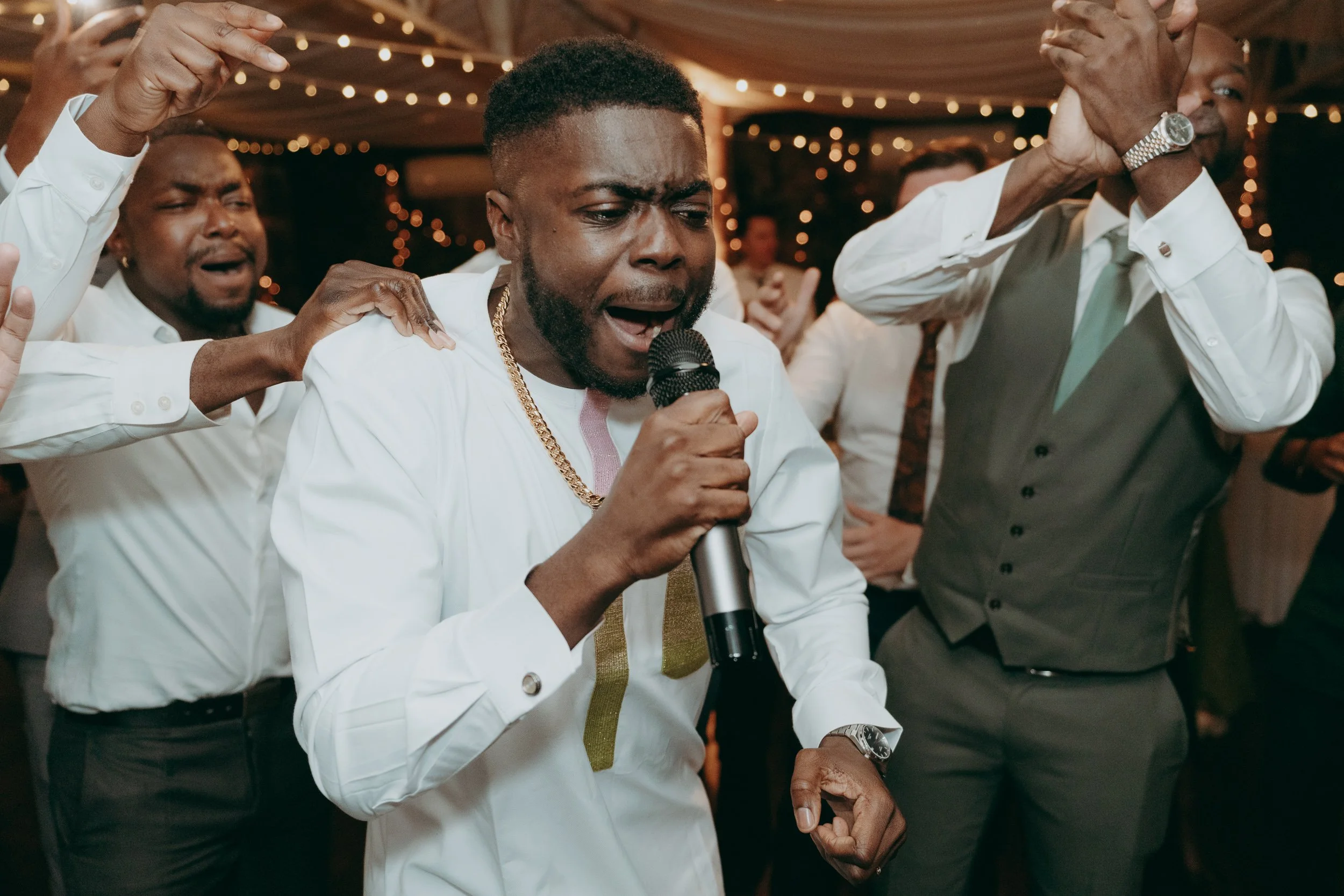 135 hampshire-documentary-wedding-photographer-northbrook-park-farnham-.jpg