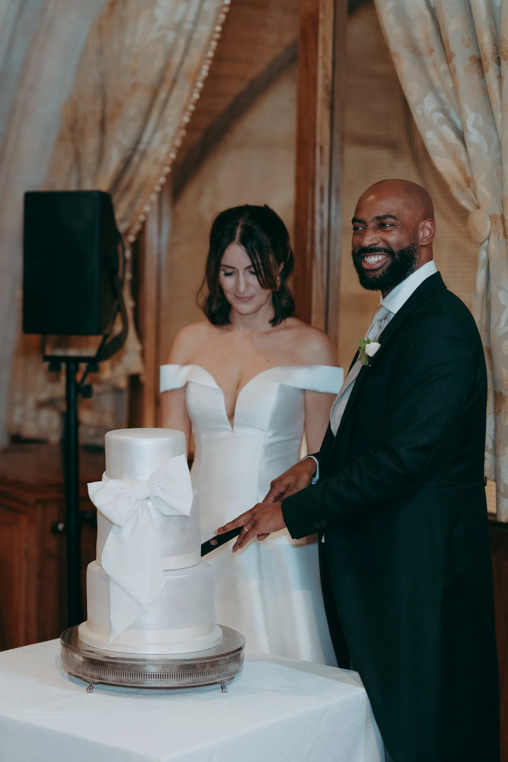 140 surrey-documentary-wedding-photographer-ashdown-park-east-grinstead-.jpg