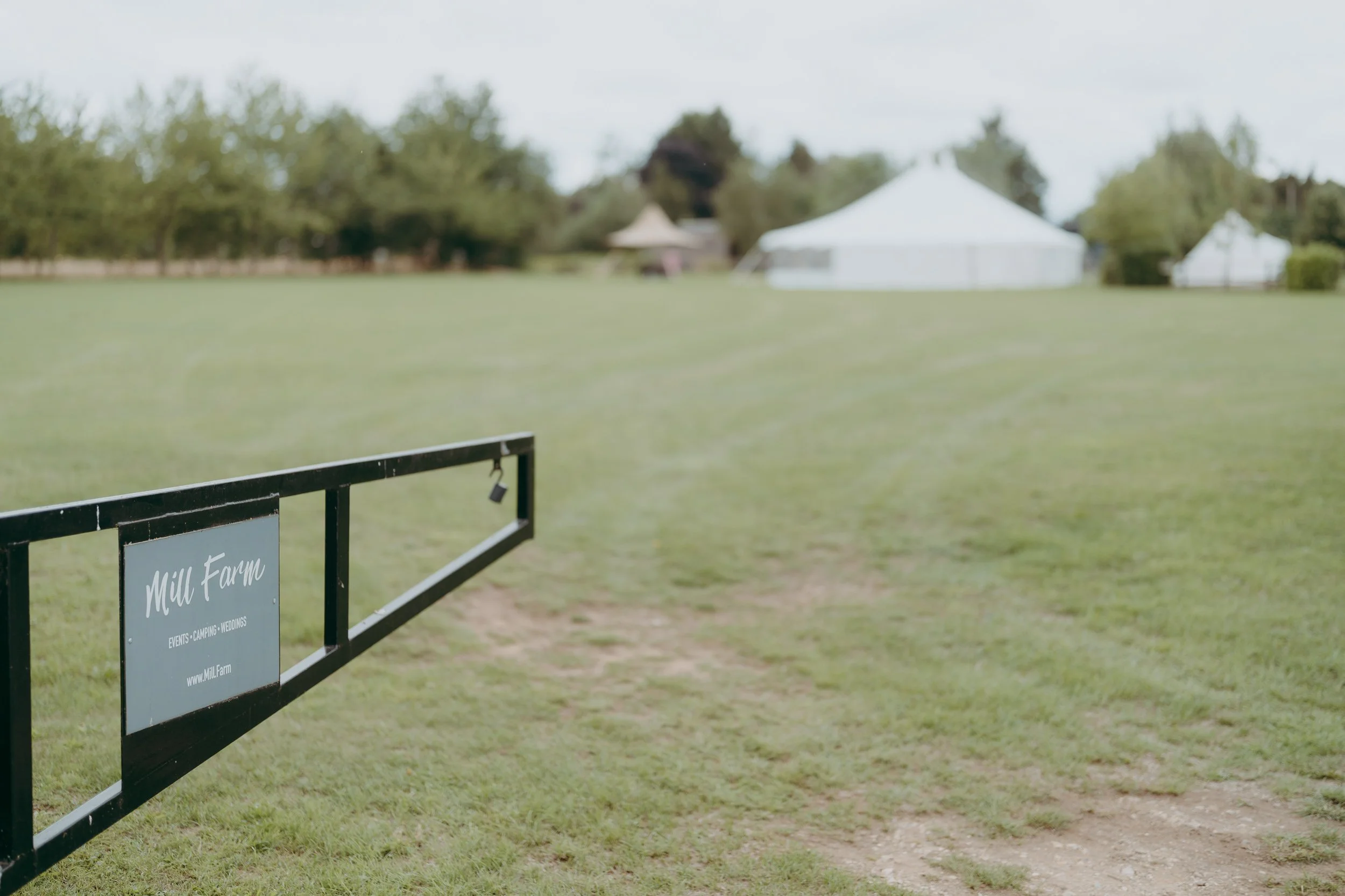 1 cambridgeshire-documentary-wedding-photographer-mill-farm-sandy-.jpg