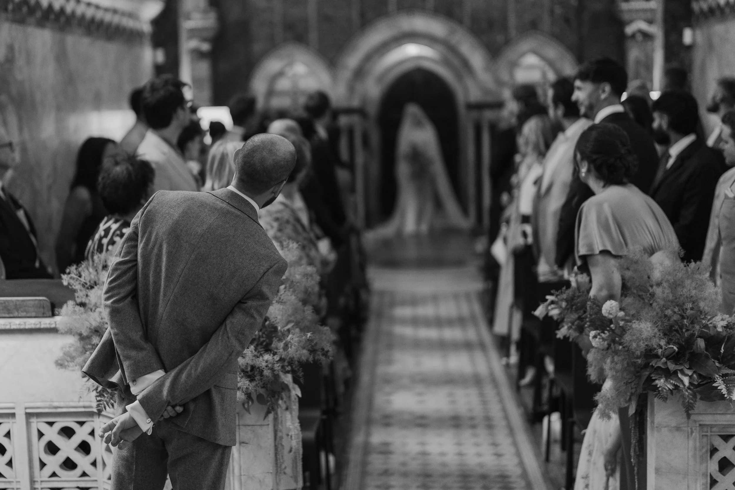 36  london-documentary-wedding-photographer-fitzrovia-chapel-the-globe-swan-south-bank-.jpg