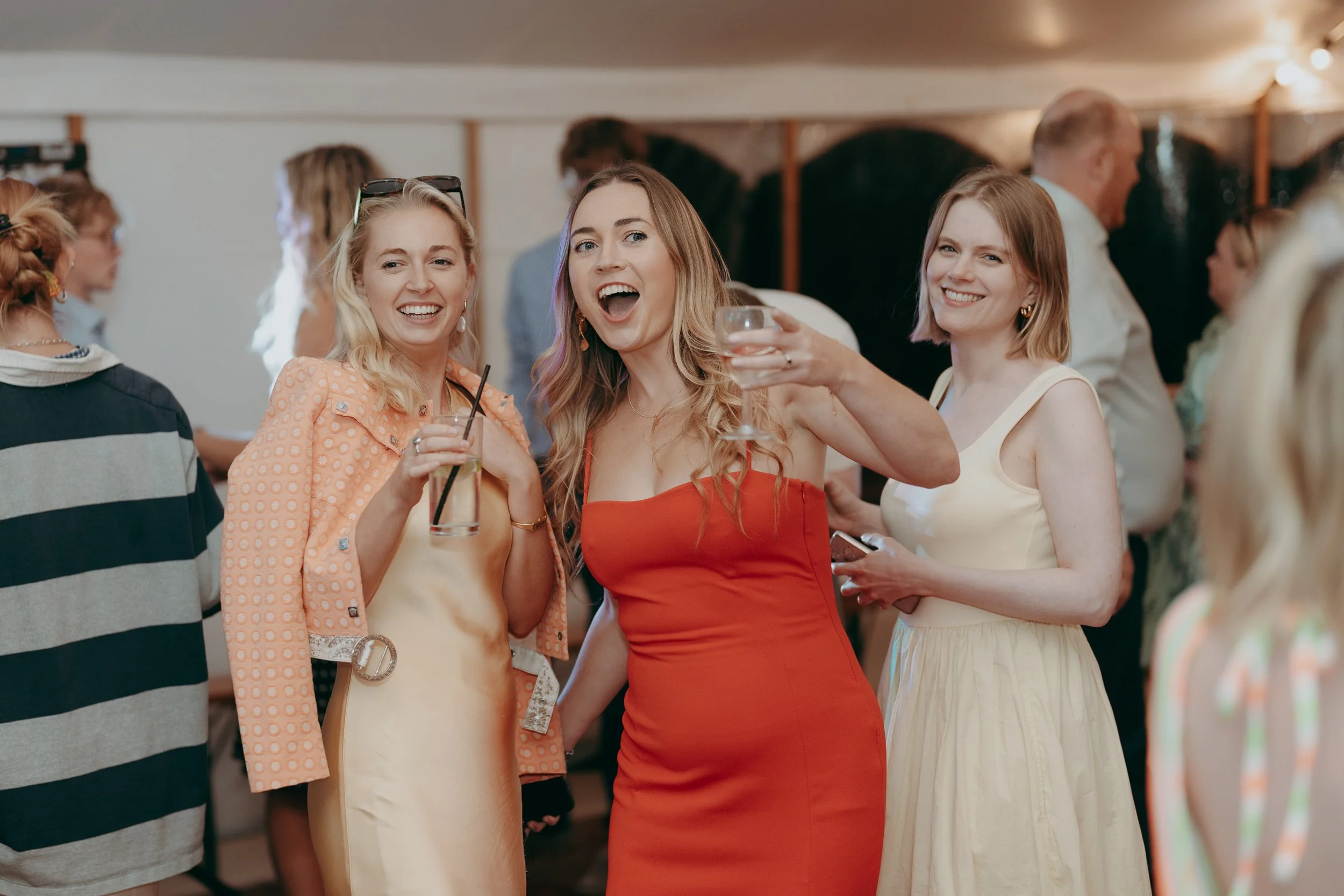 155 cambridgeshire-documentary-wedding-photographer-mill-farm-sandy-.jpg