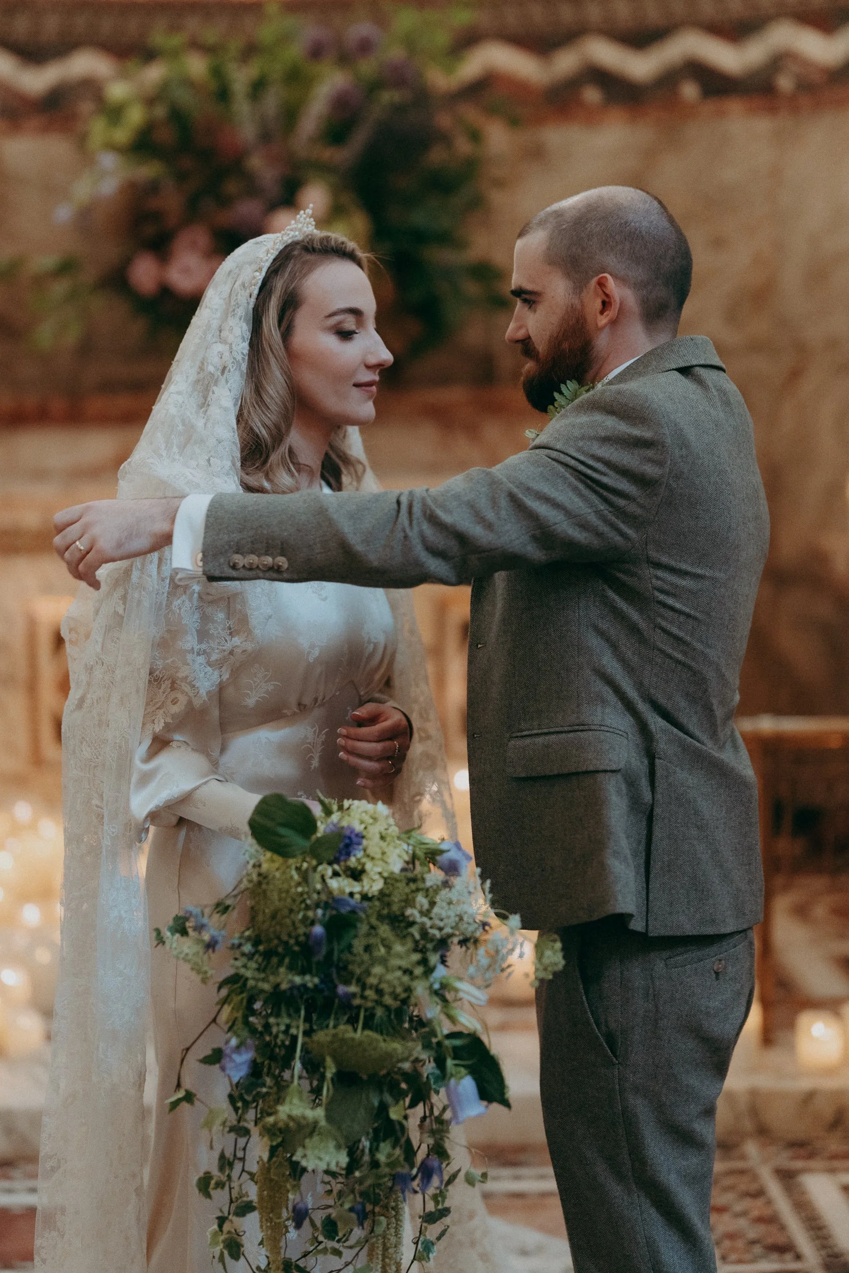 41  london-documentary-wedding-photographer-fitzrovia-chapel-the-globe-swan-south-bank-.jpg