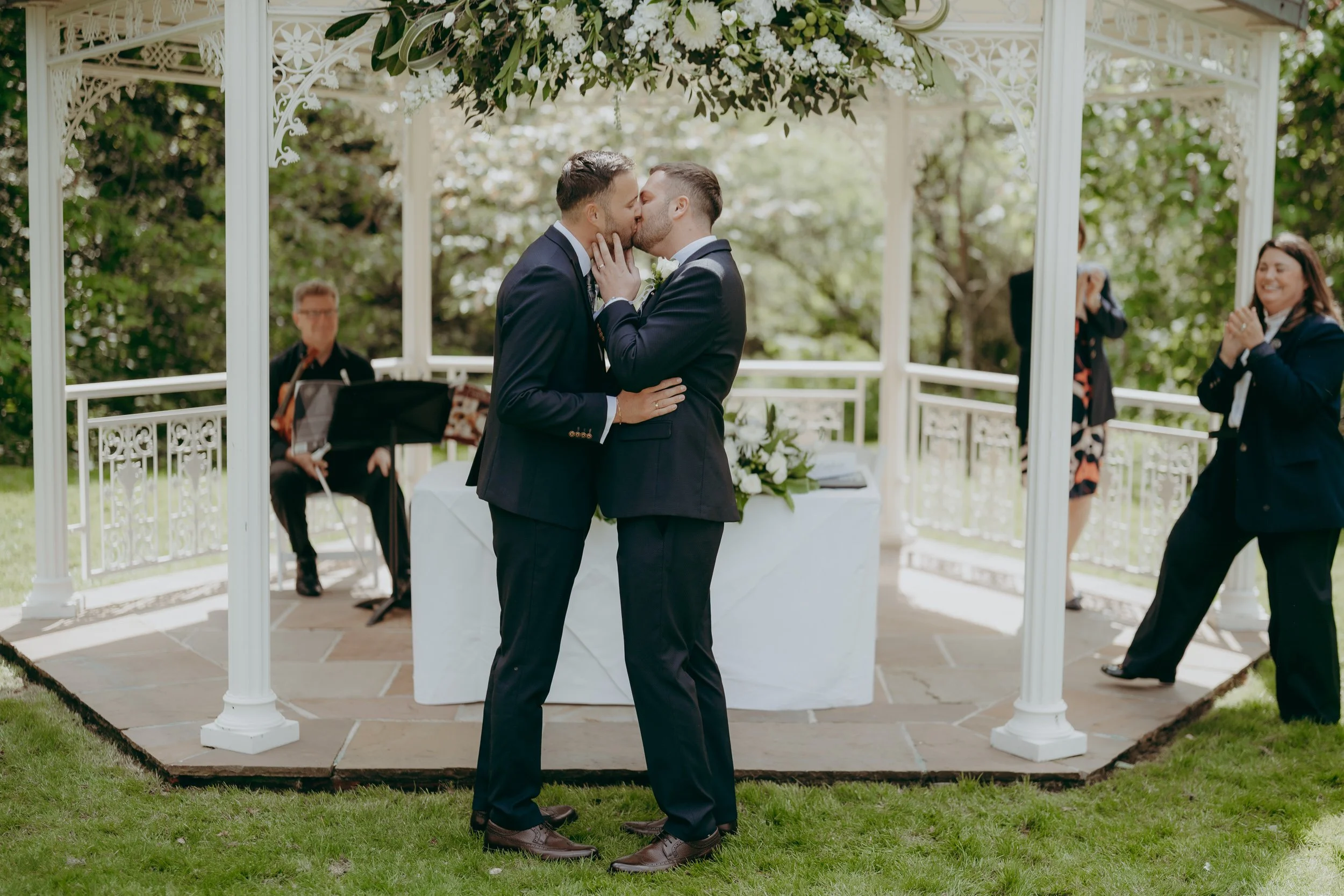 53 hampshire-documentary-wedding-photographer-lainston-house-winchester-.jpg