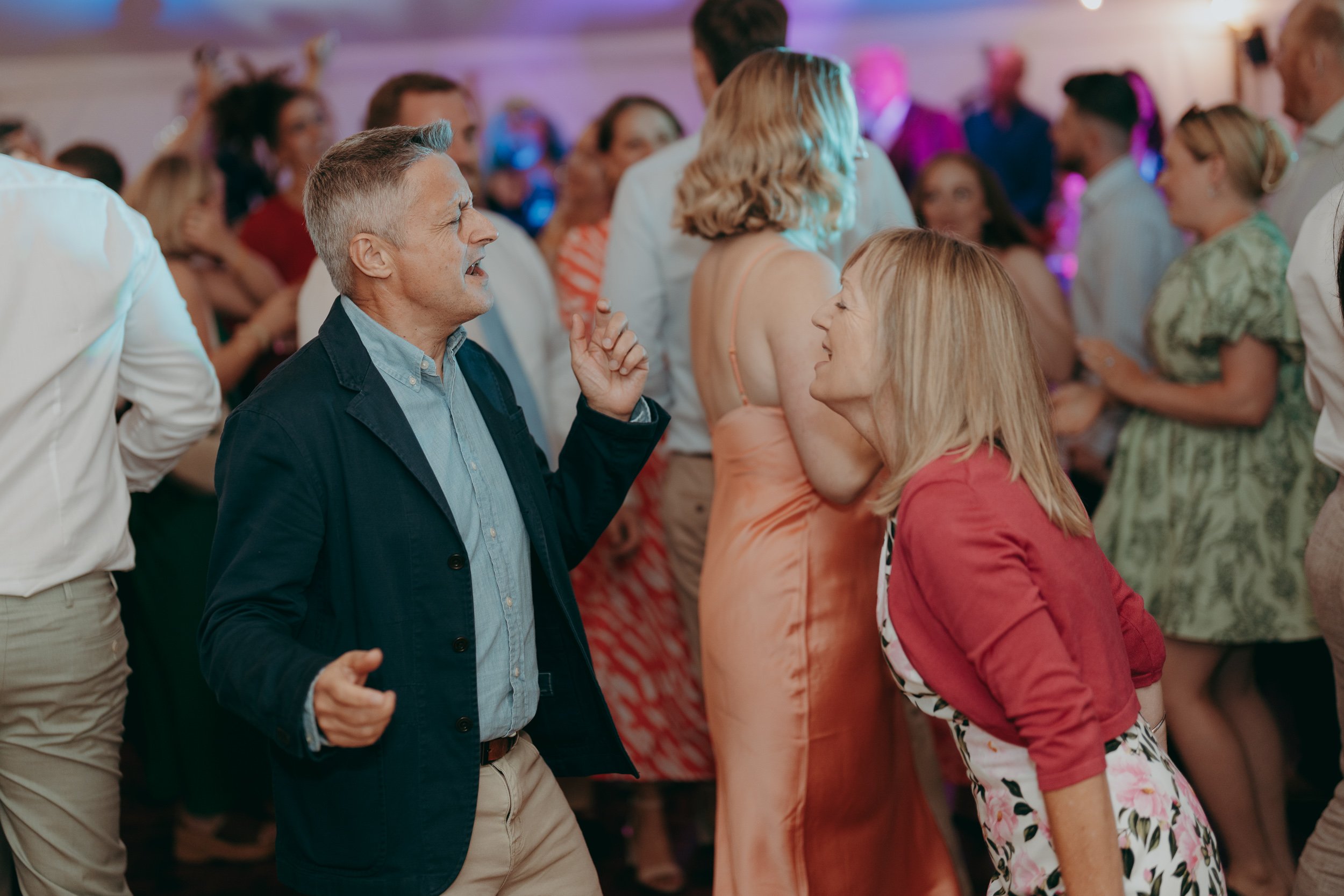 167 cambridgeshire-documentary-wedding-photographer-mill-farm-sandy-.jpg