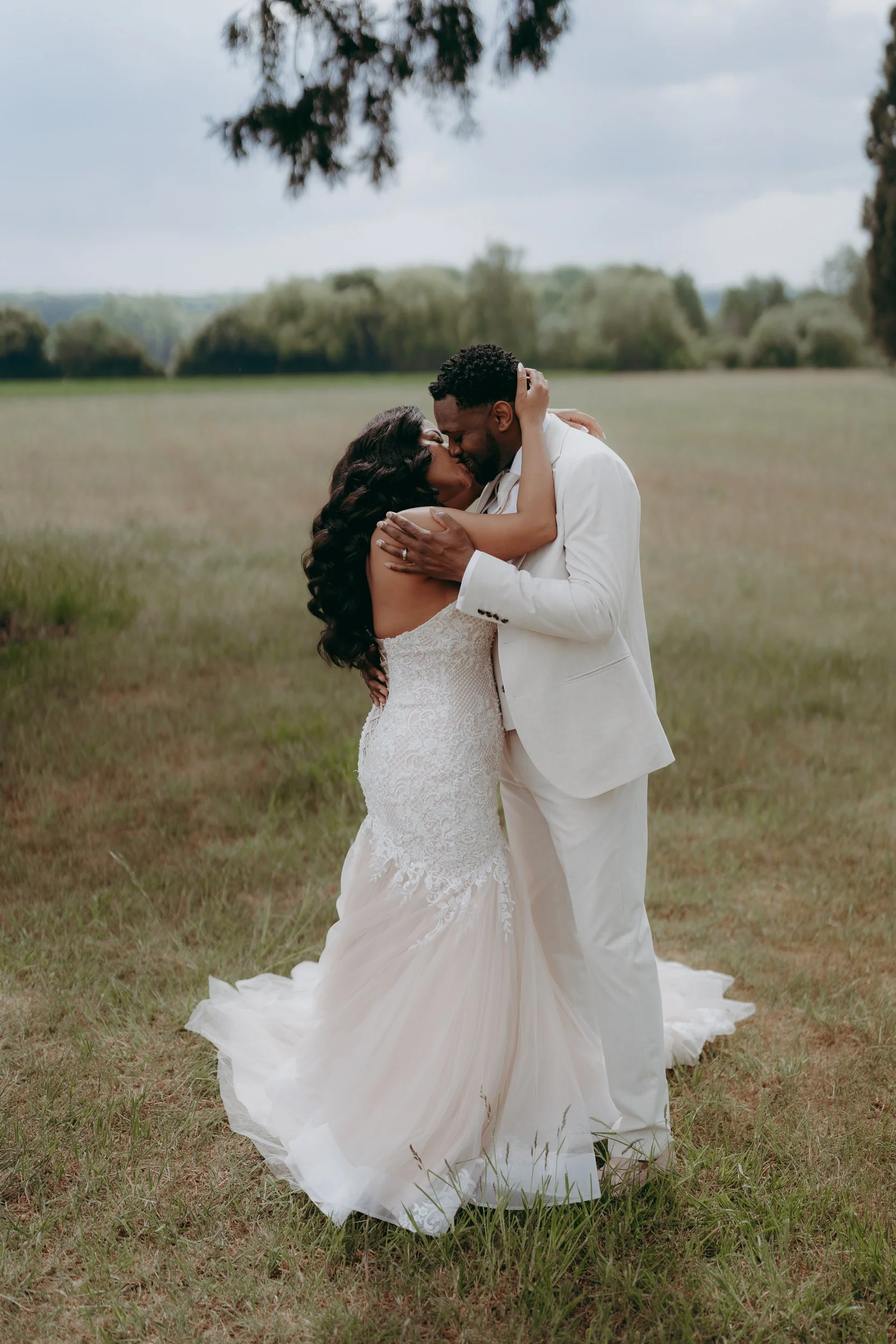 81 essex-documentary-wedding-photographer-gosfield-hall- essex-.jpg