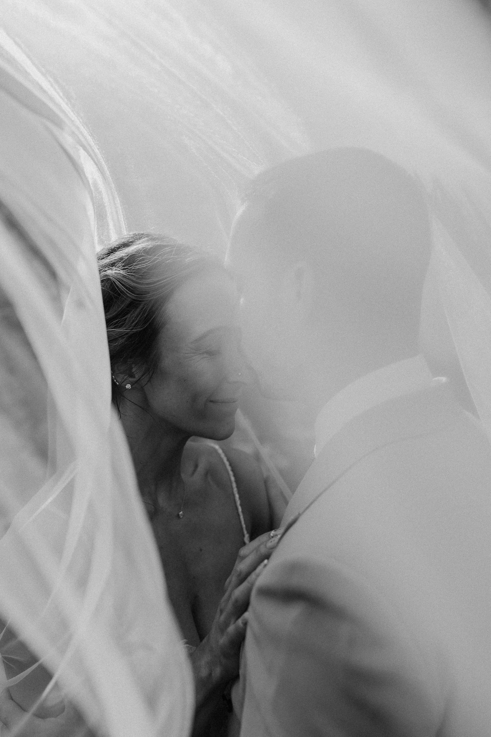 122 hampshire-documentary-wedding-photographer-falconhurst-kent-.jpg