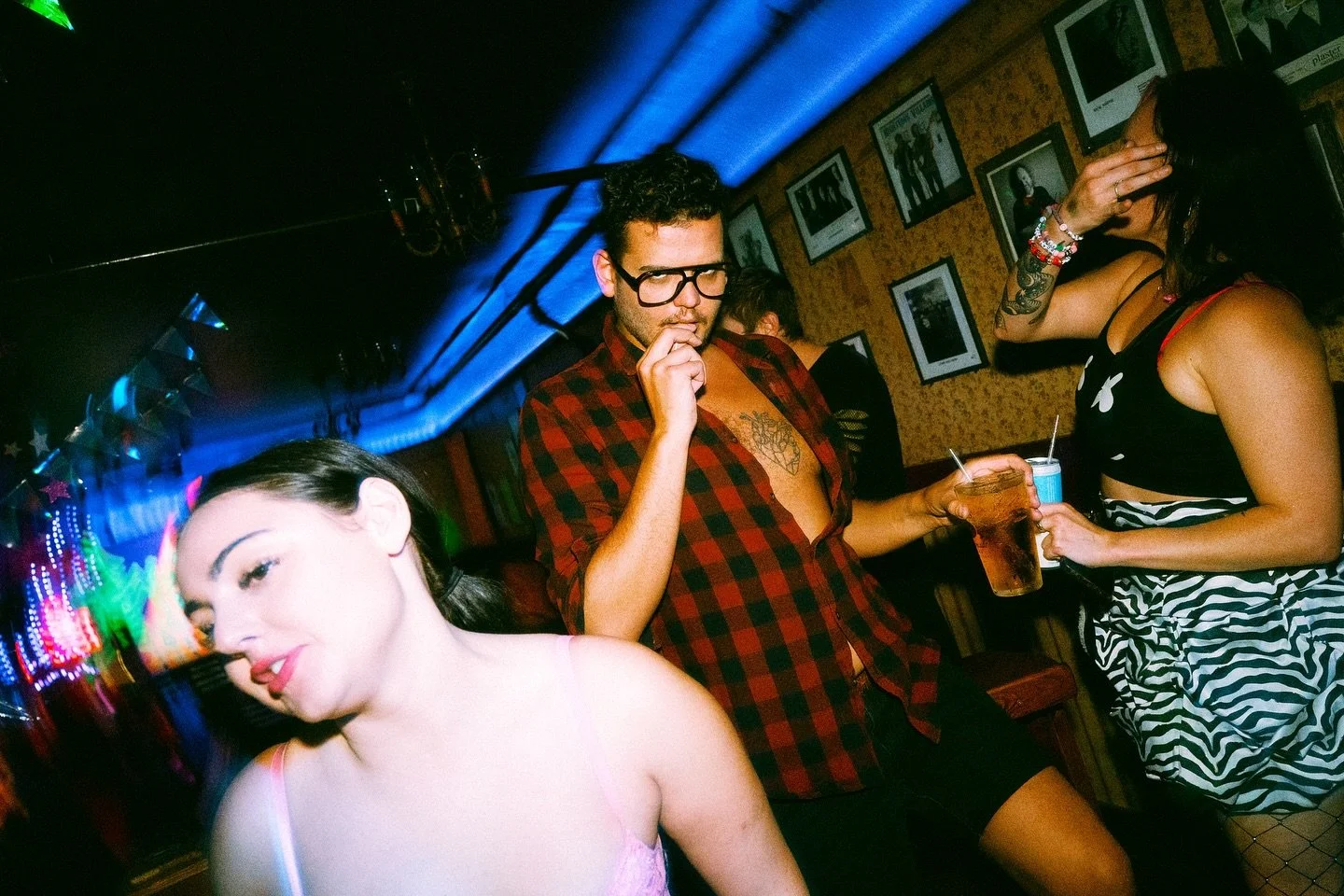 this is our decision to live fast and die young
we&rsquo;ve got the vision, now let&rsquo;s have some fun

📸 @borlax__